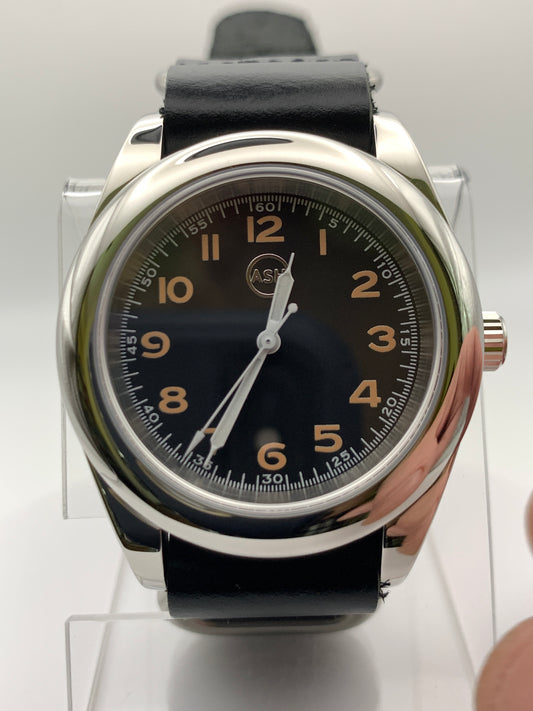 39mm Black and vintage yellow field watch.
