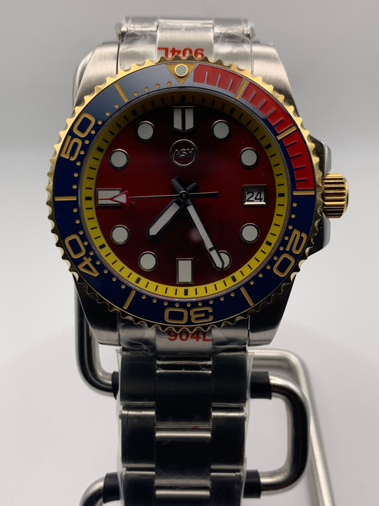 Toy Box. 41mm stainless steel case. Sapphire crystal. Seiko NH35.