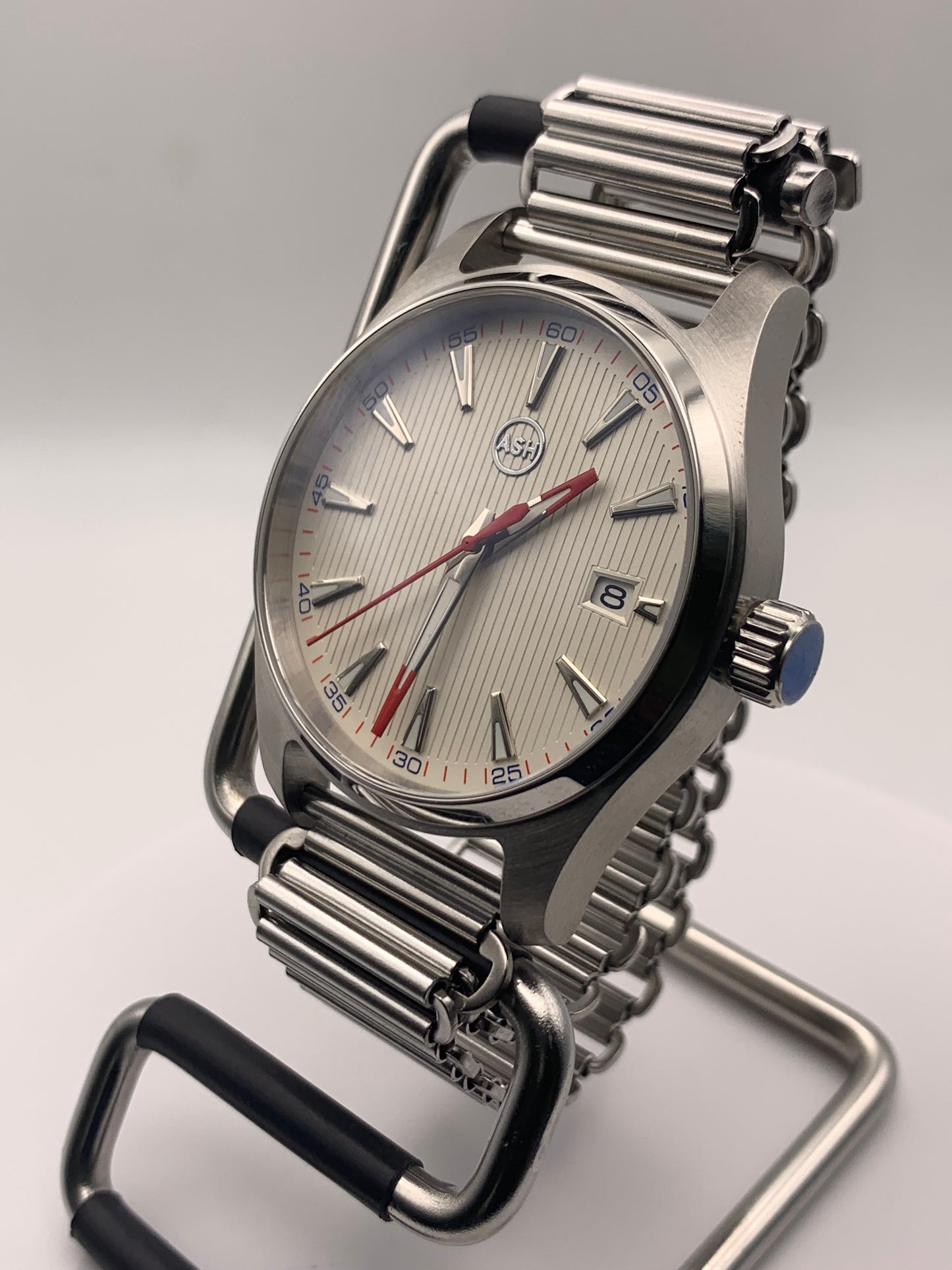 OGCola - Vanilla. 40mm stainless steel. Sapphire crystal. Seiko NH35