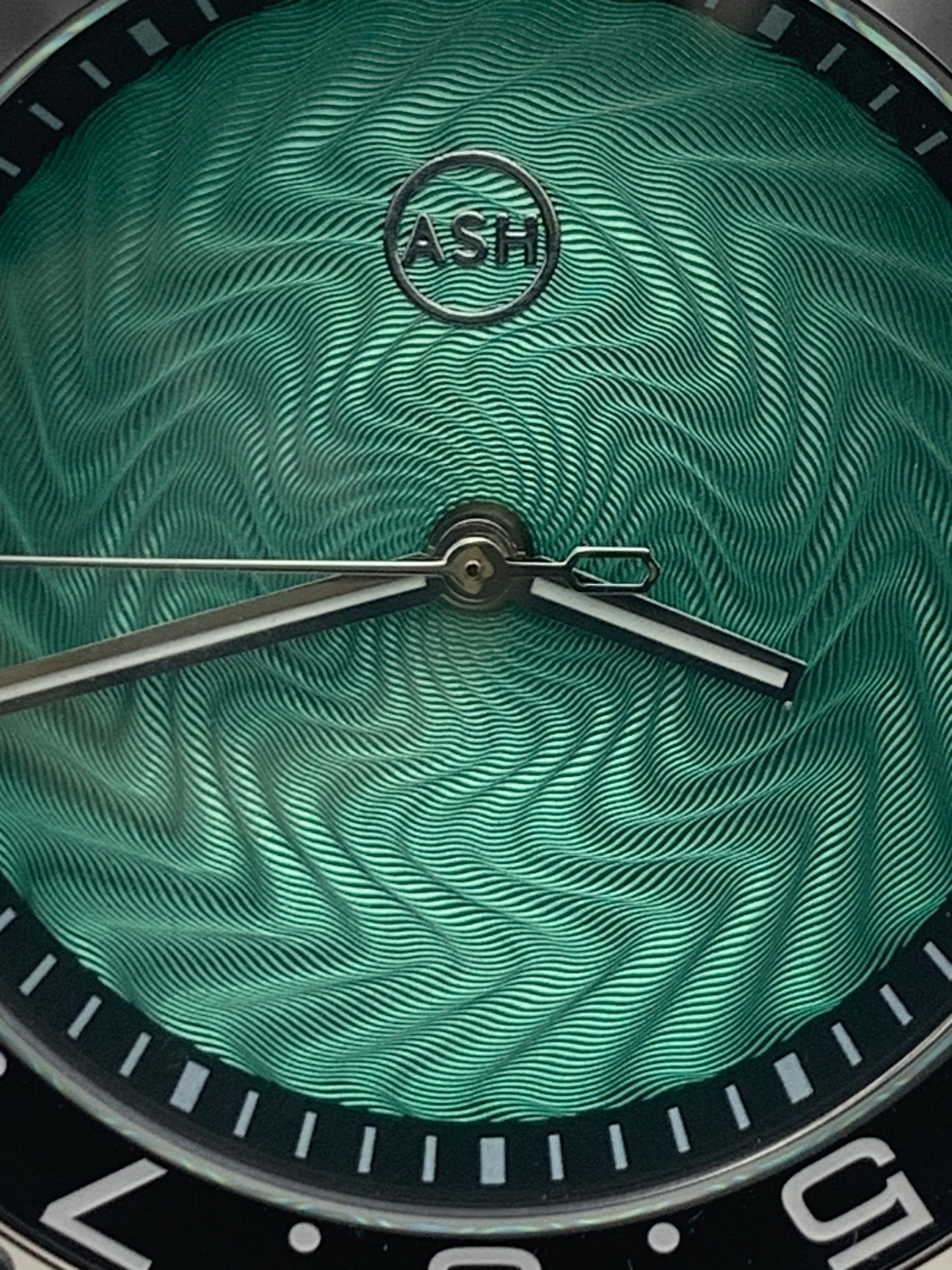 Swirlwind. 41mm Stainless steel case. Sapphire crystal. NH38 automatic. 120 click unidirectional bezel.