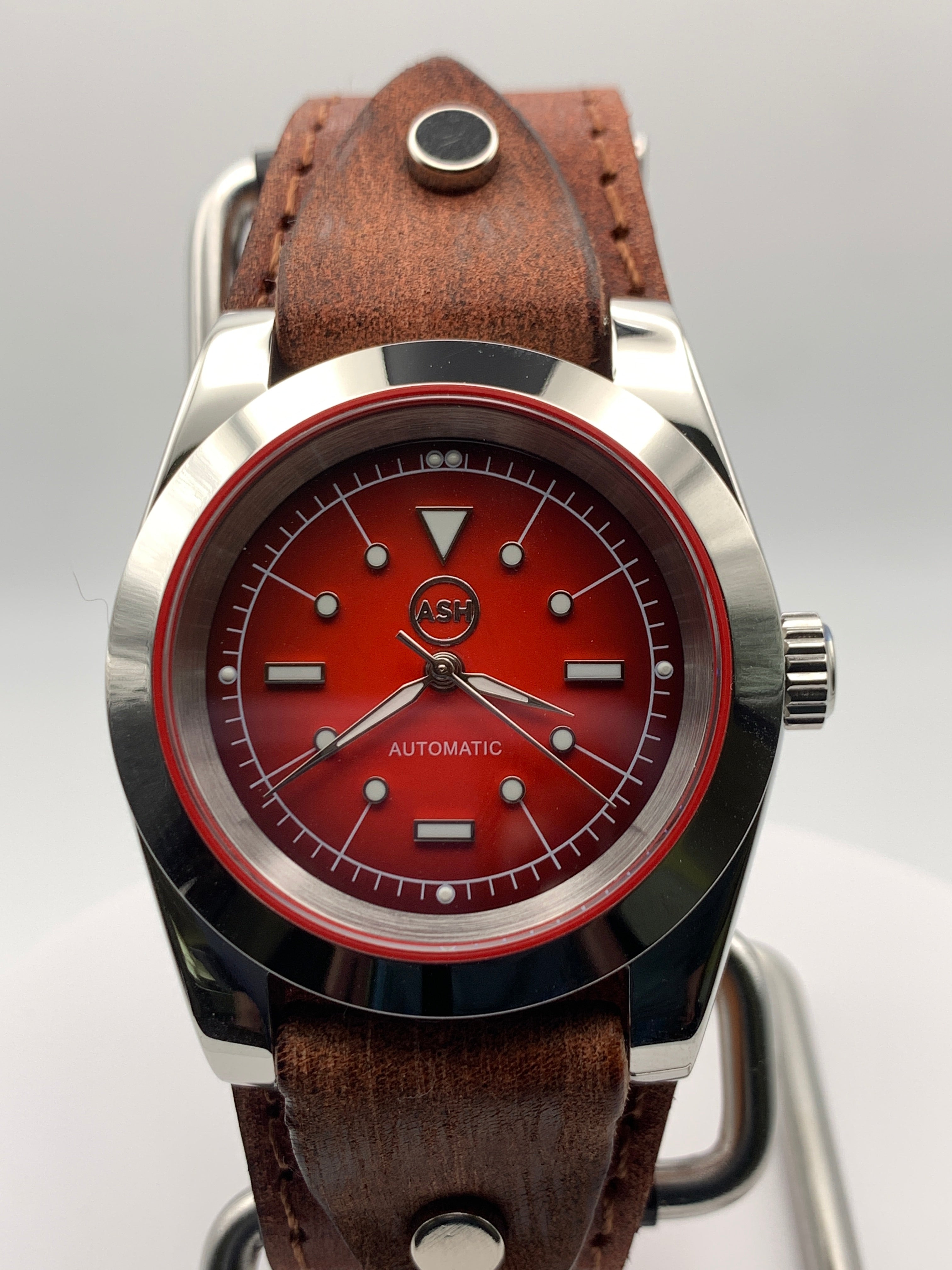 Red Five. 39mm Stainless steel. Sapphire crystal. Seiko NH38. – Ash's ...