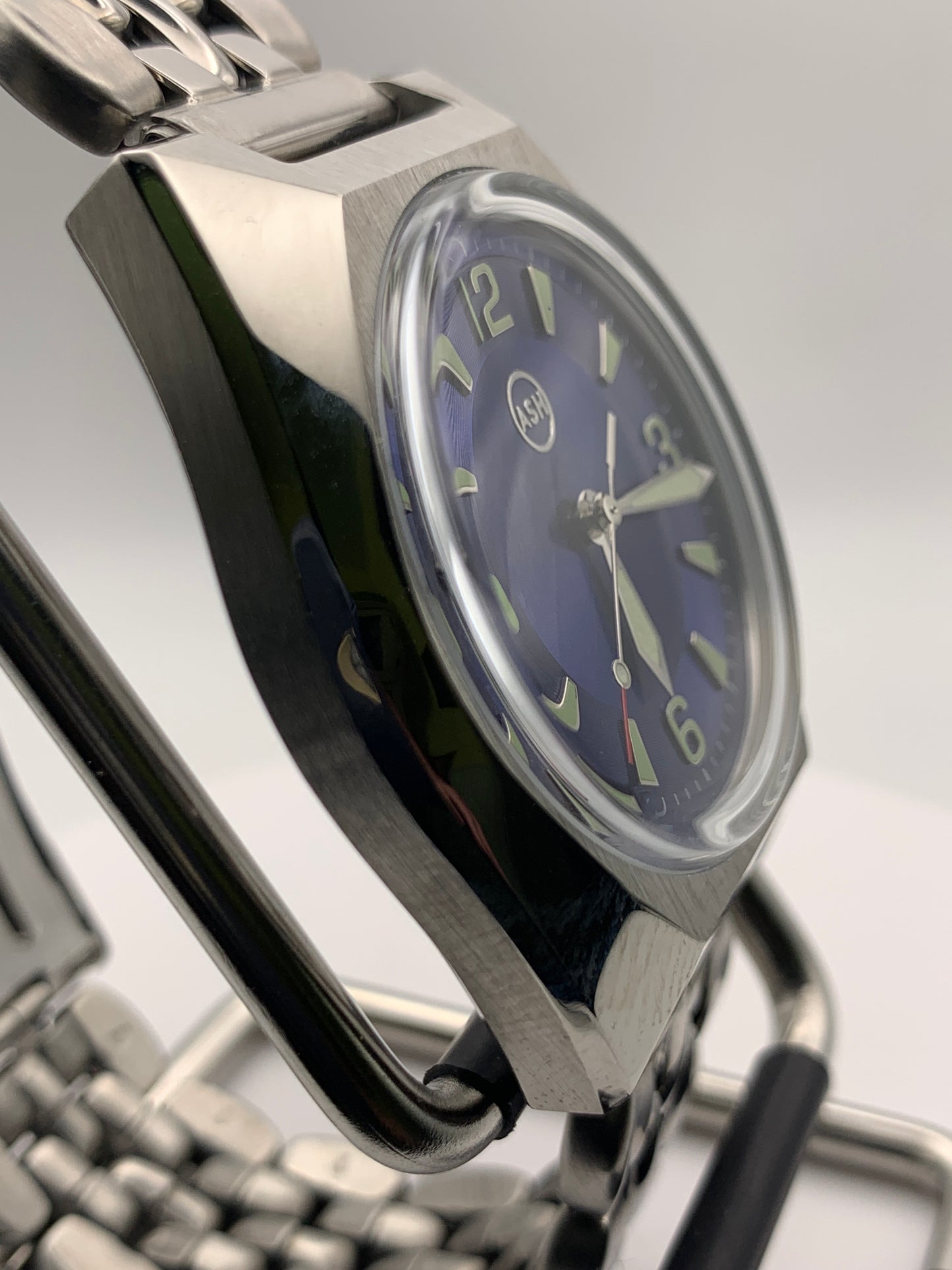 Northstar. 41mm Stainless steel. Domed K-1 crystal. Seiko NH38. Vintage bracelet.