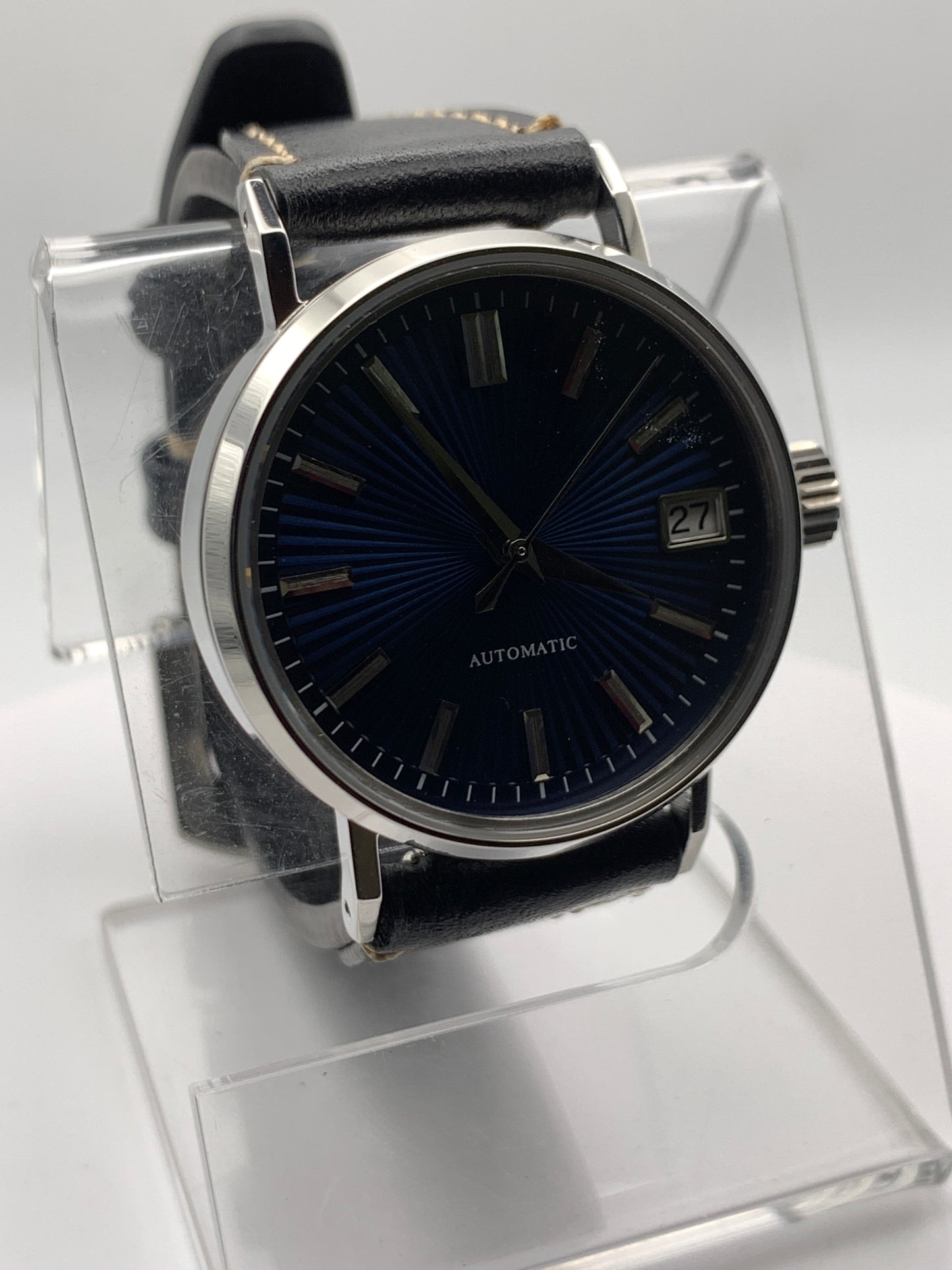 Vanishing Point. 33mm minimalist stainless steel case. Sapphire crystal. Seiko NH35.