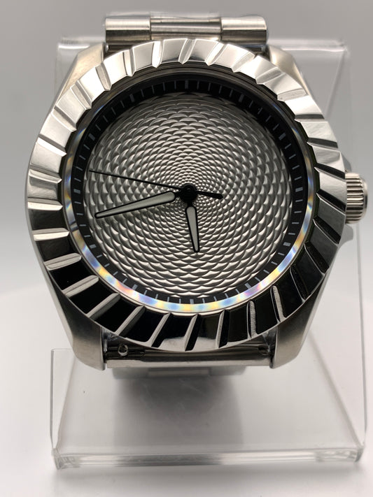 Indra’s Net. 41mm Stainless steel case.  Sapphire crystal. Seiko NH38.