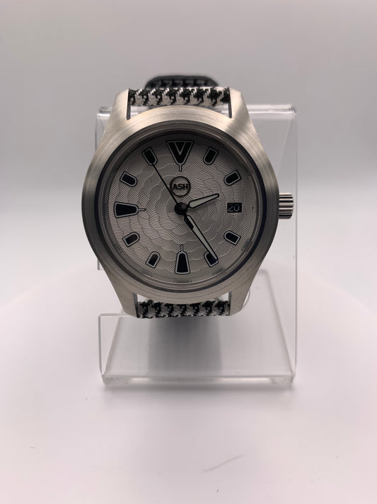 OGCola - Chocolate Chip. 39mm Stainless Steel. Sapphire crystal. Seiko NH35