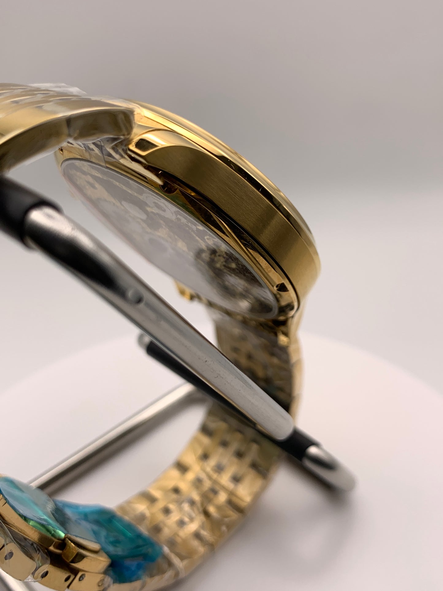 Spring Island. 41mm 18k plated stainless steel case. Sapphire crystal