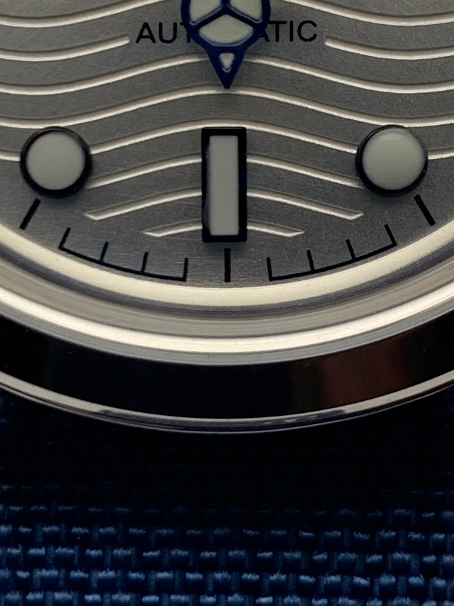 The Yankee 1.2 - Blue, silver and white livery. 39mm stainless steel case. K-1 mineral crystal with AR. NH35 automatic.