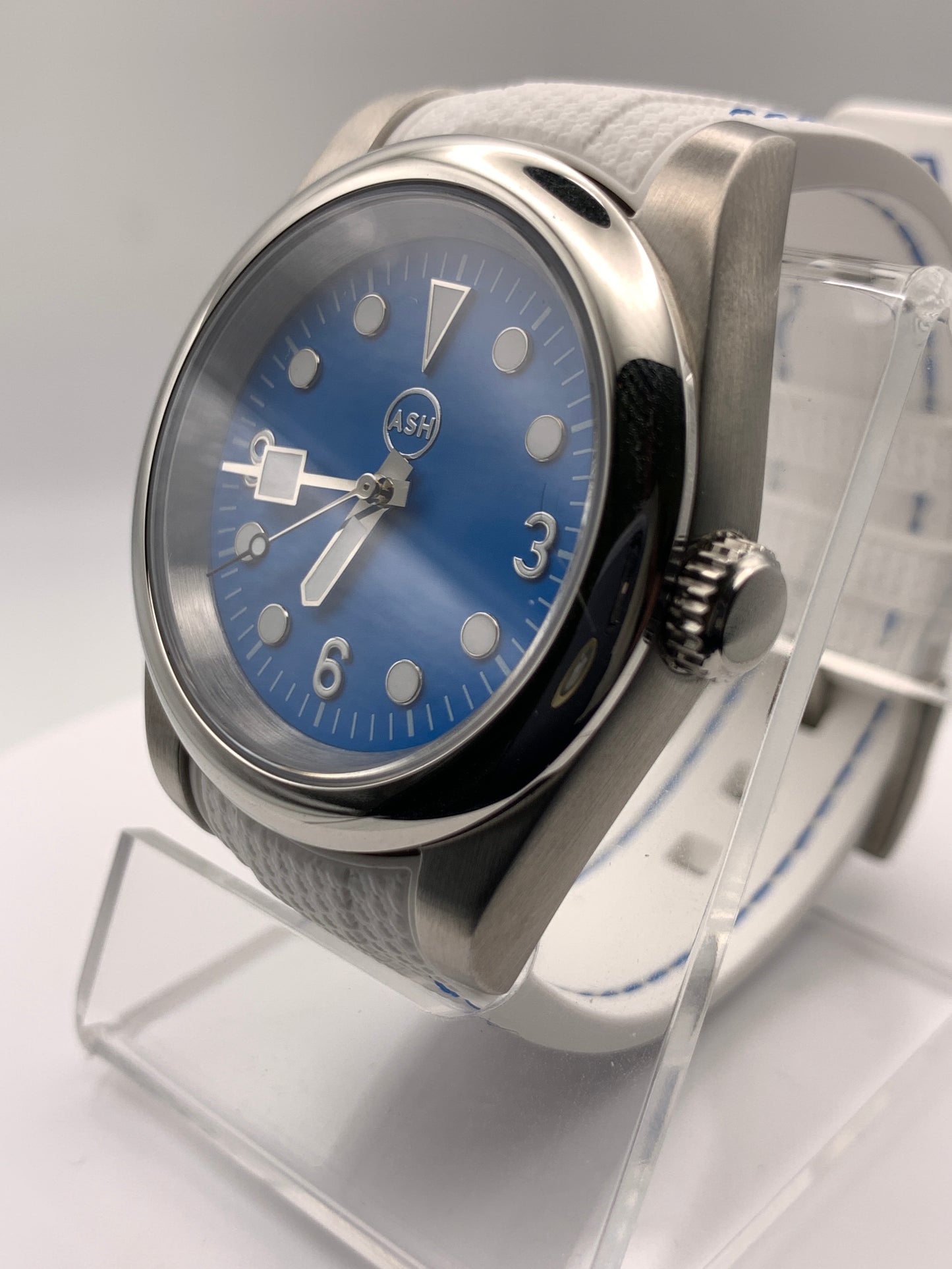 Geometry Lesson. 39mm Stainless steel case.  Sapphire crystal. Seiko NH38.