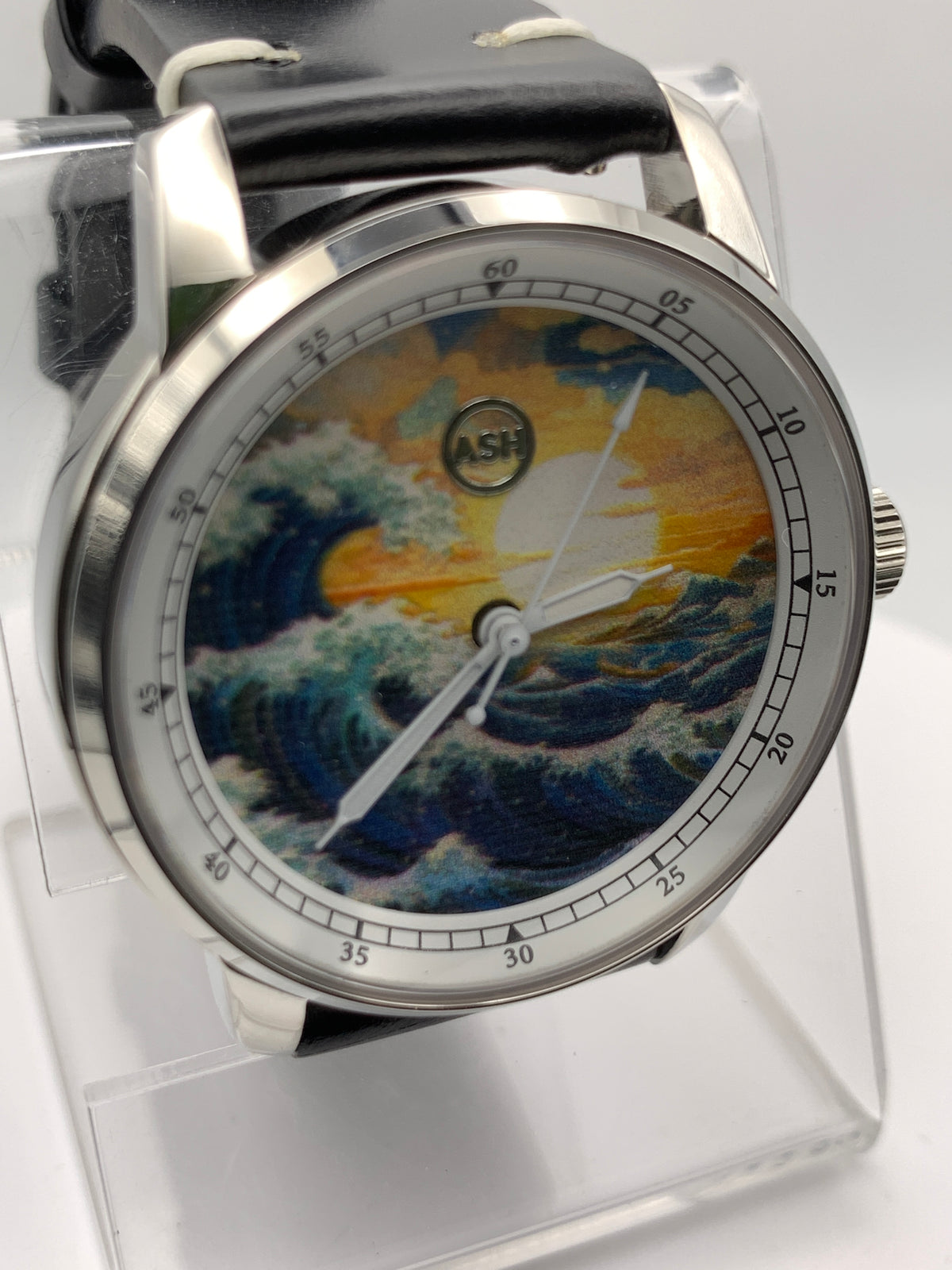 Moonwake. 38mm stainless steel case. Sapphire crystal. Seiko NH38.