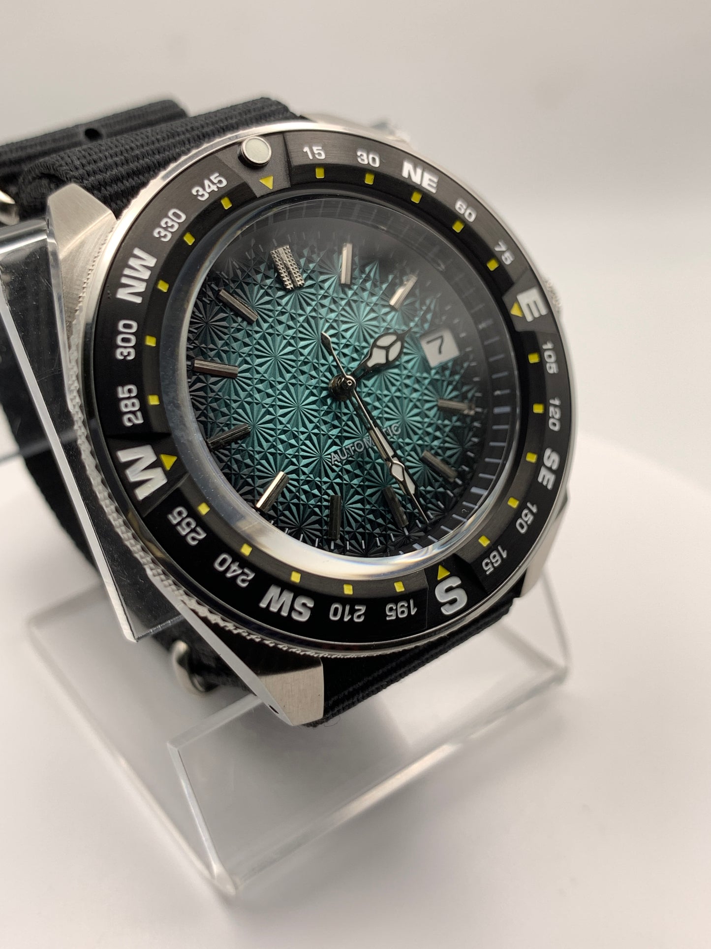Ungoliant 1.1 - 44mm Stainless steel. Sapphire crystal. Seiko NH35.