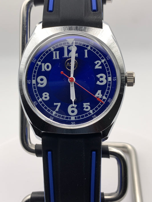 Drew 1.2- 35mm NOS brass and stainless steel Gruen case. Domed acrylic crystal. Seiko VH31 Mecha-quartz.