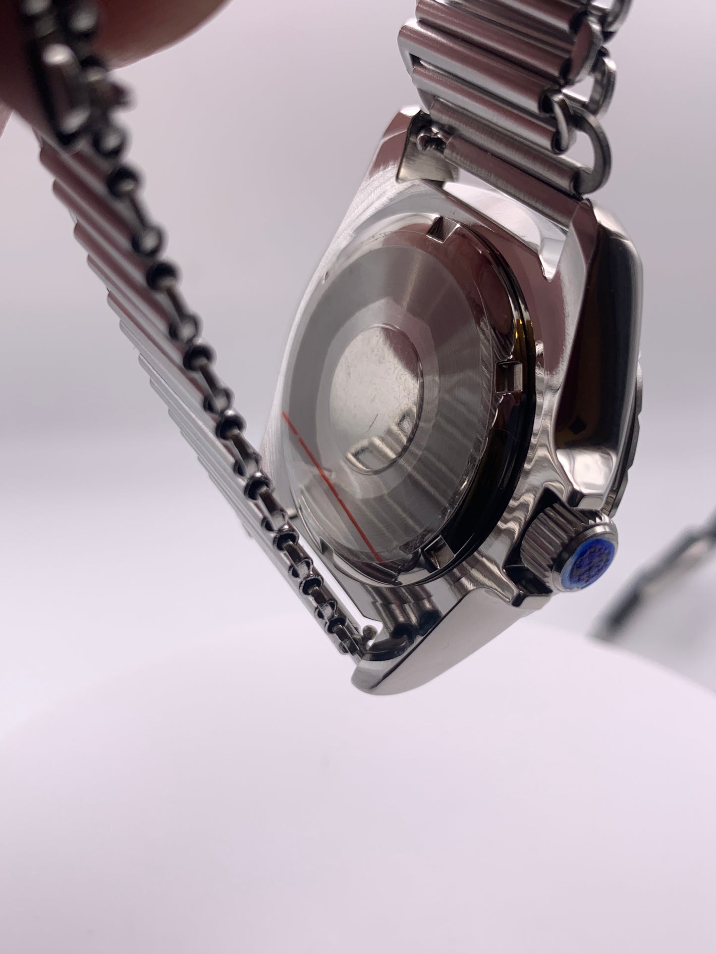 Party-whirl. 41mm Stainless steel.  Sapphire crystal.  Seiko NH35. Bonklip.
