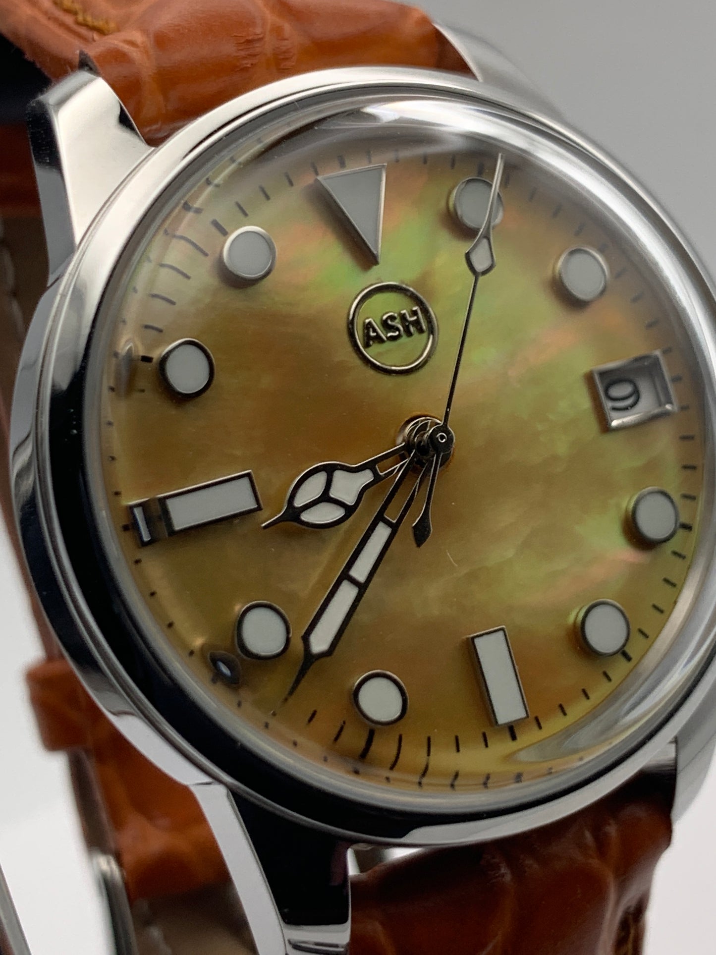 Iron Pyrite 1.1 - 33mm stainless steel case. Acrylic domed crystal. NH35 automatic.