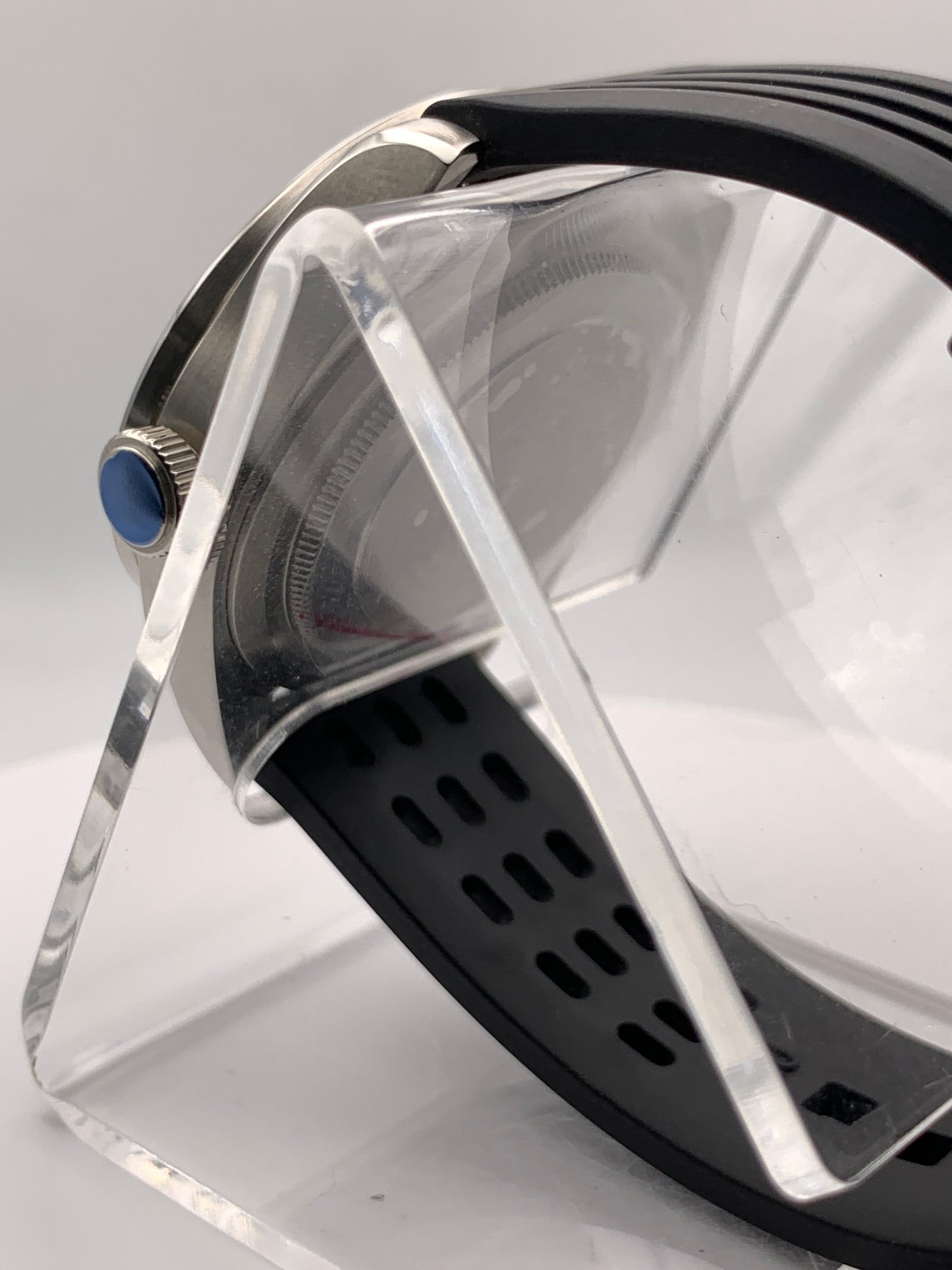 Vibe 1655 version 1.1 - 40mm Stainless steel GMT case. Sapphire crystal. NH34 movement.