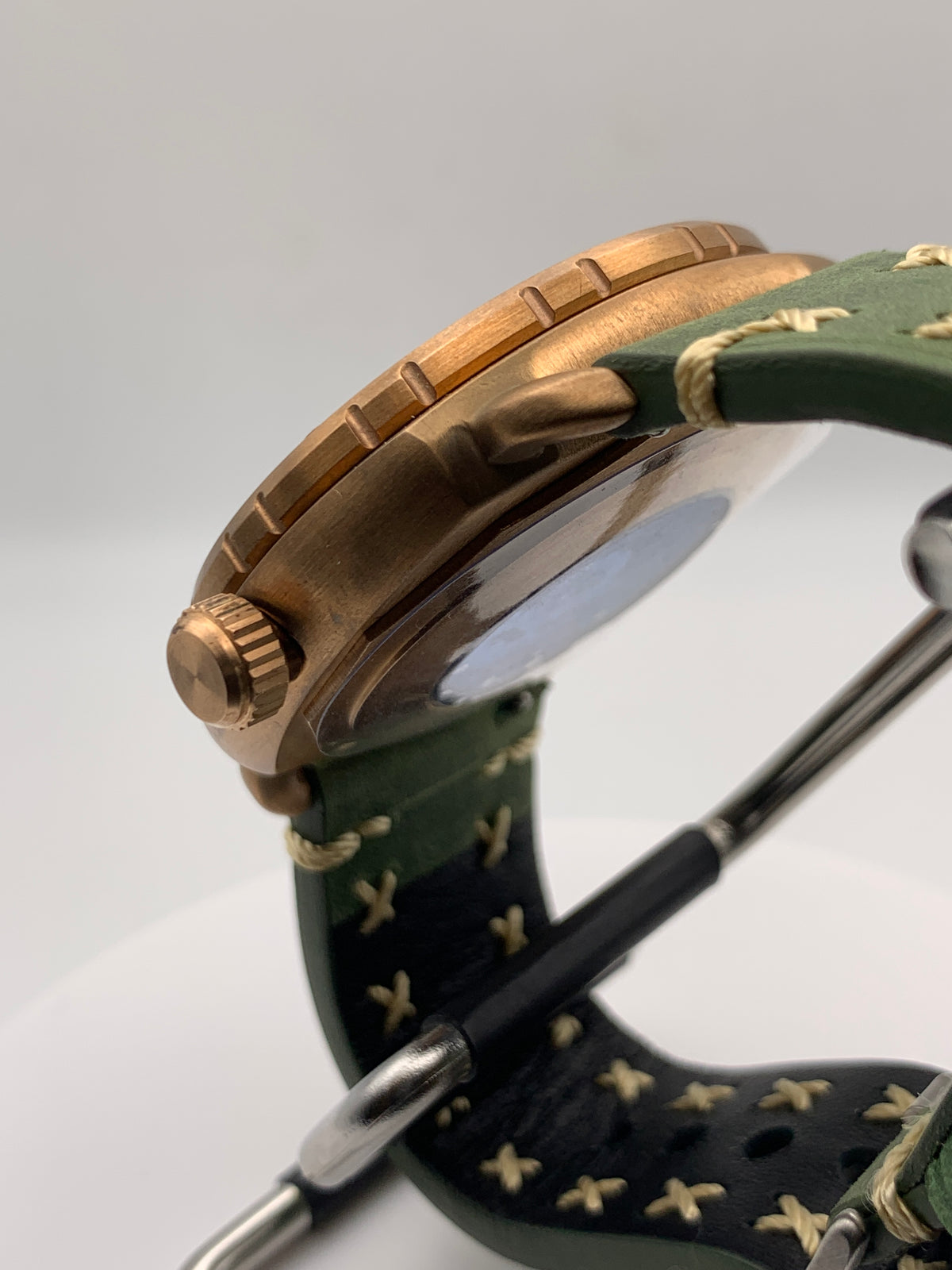 Aegis. 44mm bronze case. Sapphire crystal. Seiko NH35.