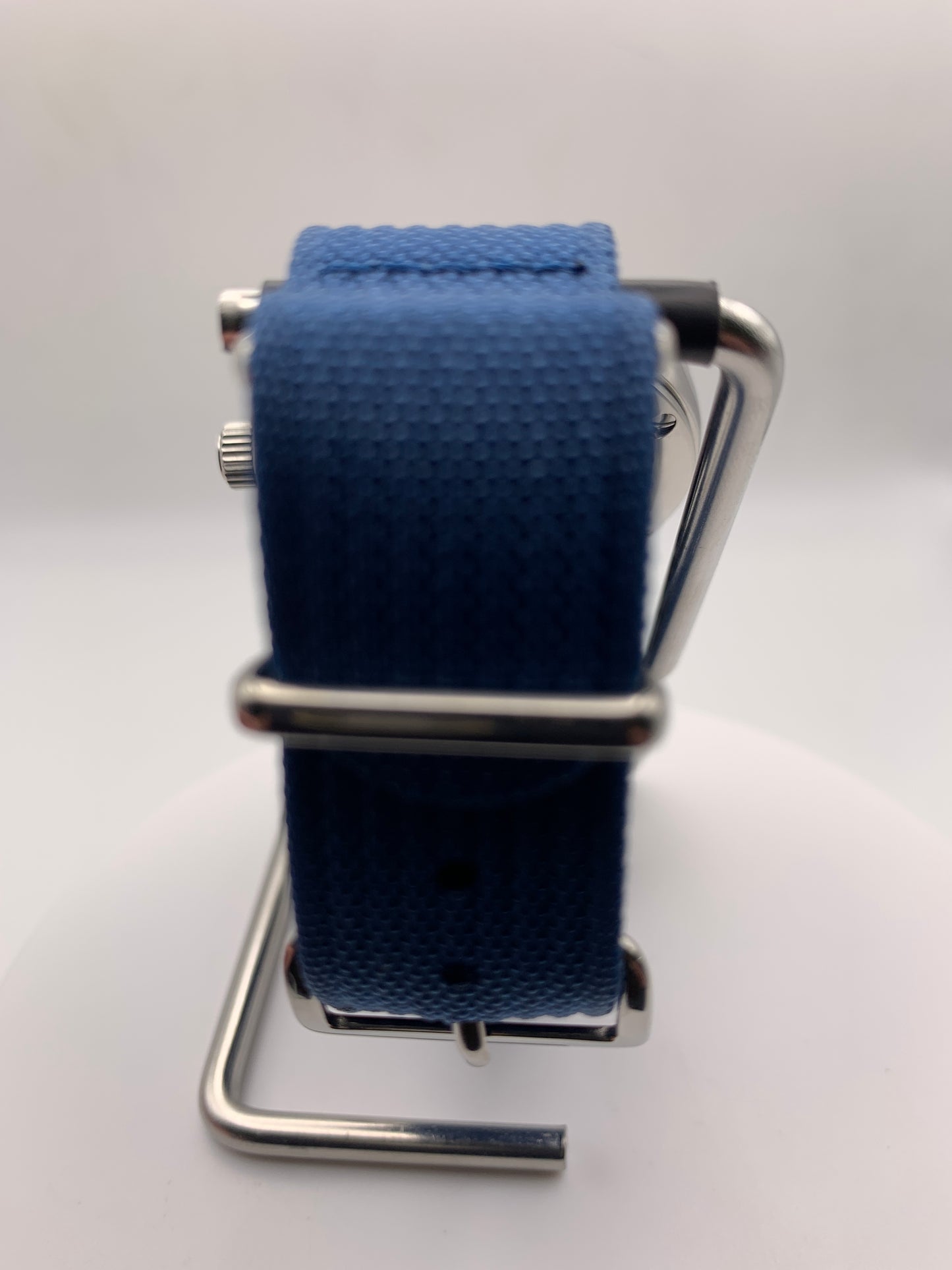 The Yankee 1.2 - Blue, silver and white livery. 39mm stainless steel case. K-1 mineral crystal with AR. NH35 automatic.