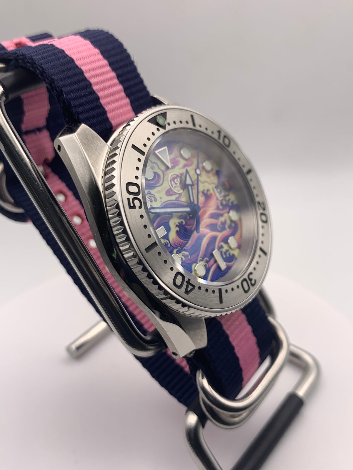 Tempest. 40mm Stainless steel cushion case. Sapphire crystal. Lumed dial. Seiko NH35.