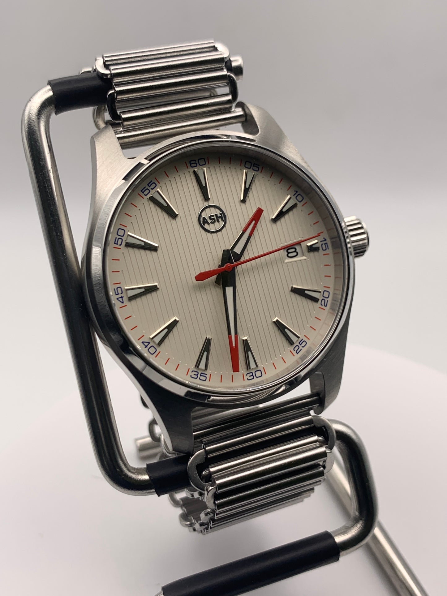 OGCola - Vanilla. 40mm stainless steel. Sapphire crystal. Seiko NH35