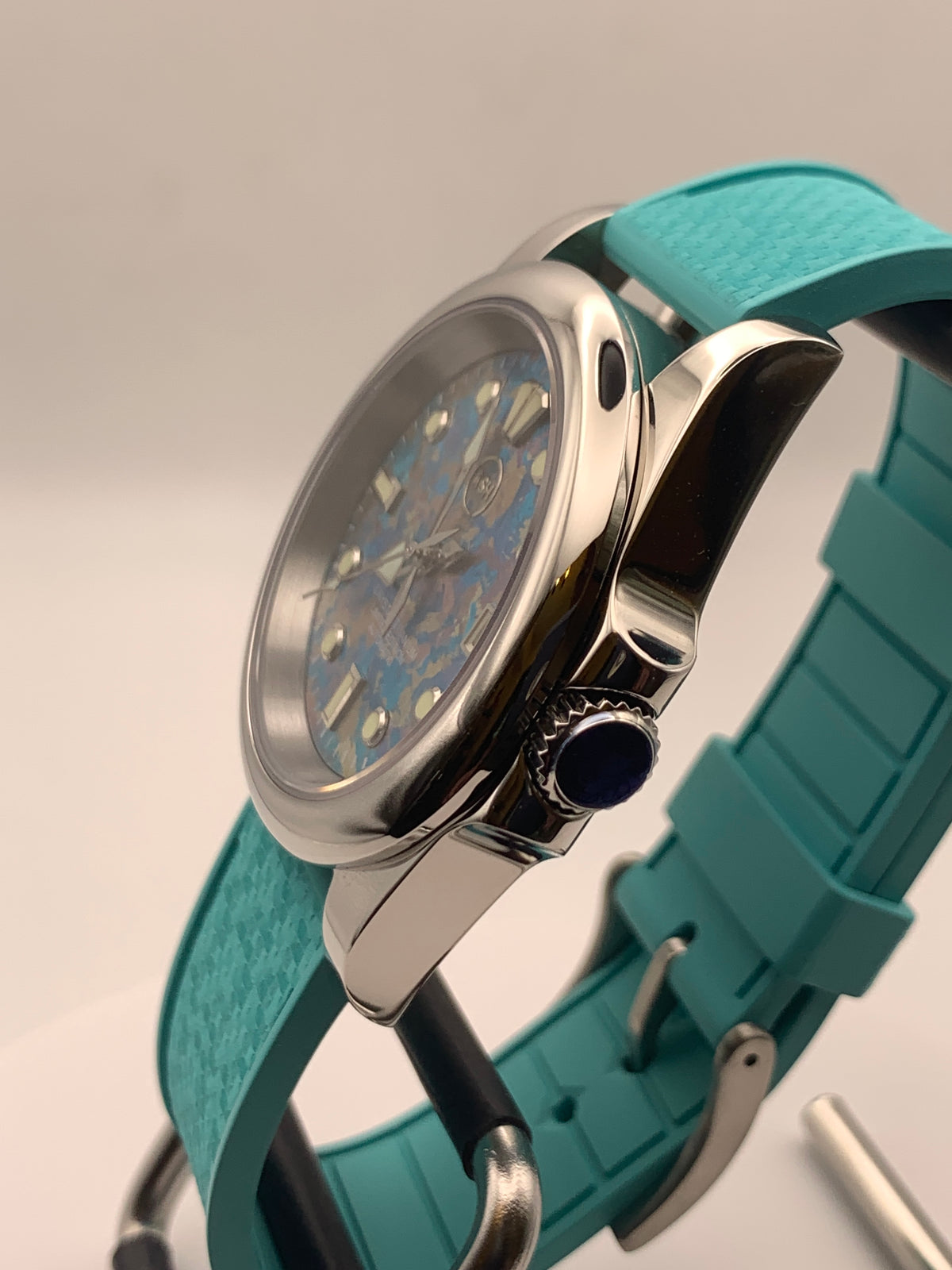 Parting Gift - 39mm Stainless steel case. Sapphire crystal. Seiko NH35.