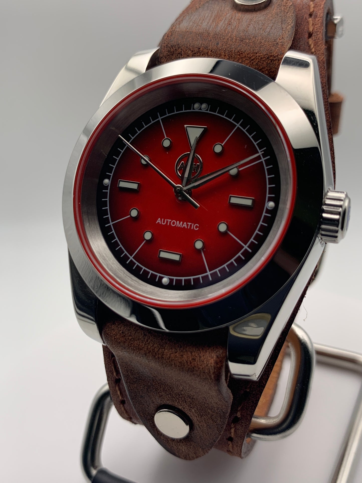 Red Five 1.2 - 39mm Stainless steel.