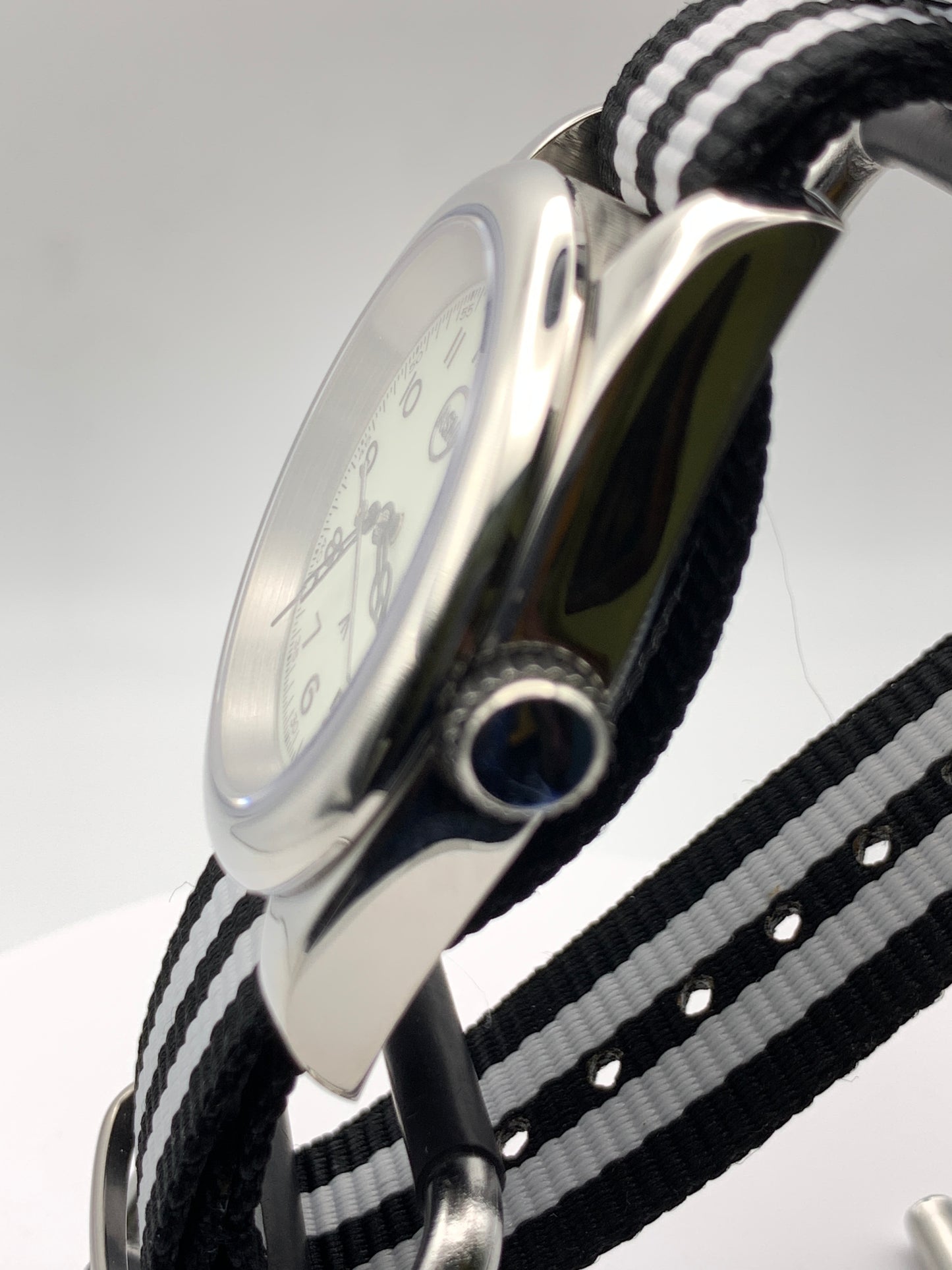 SR-71.  39mm stainless steel case. Sapphire crystal. Lumed dial. Seiko NH38.