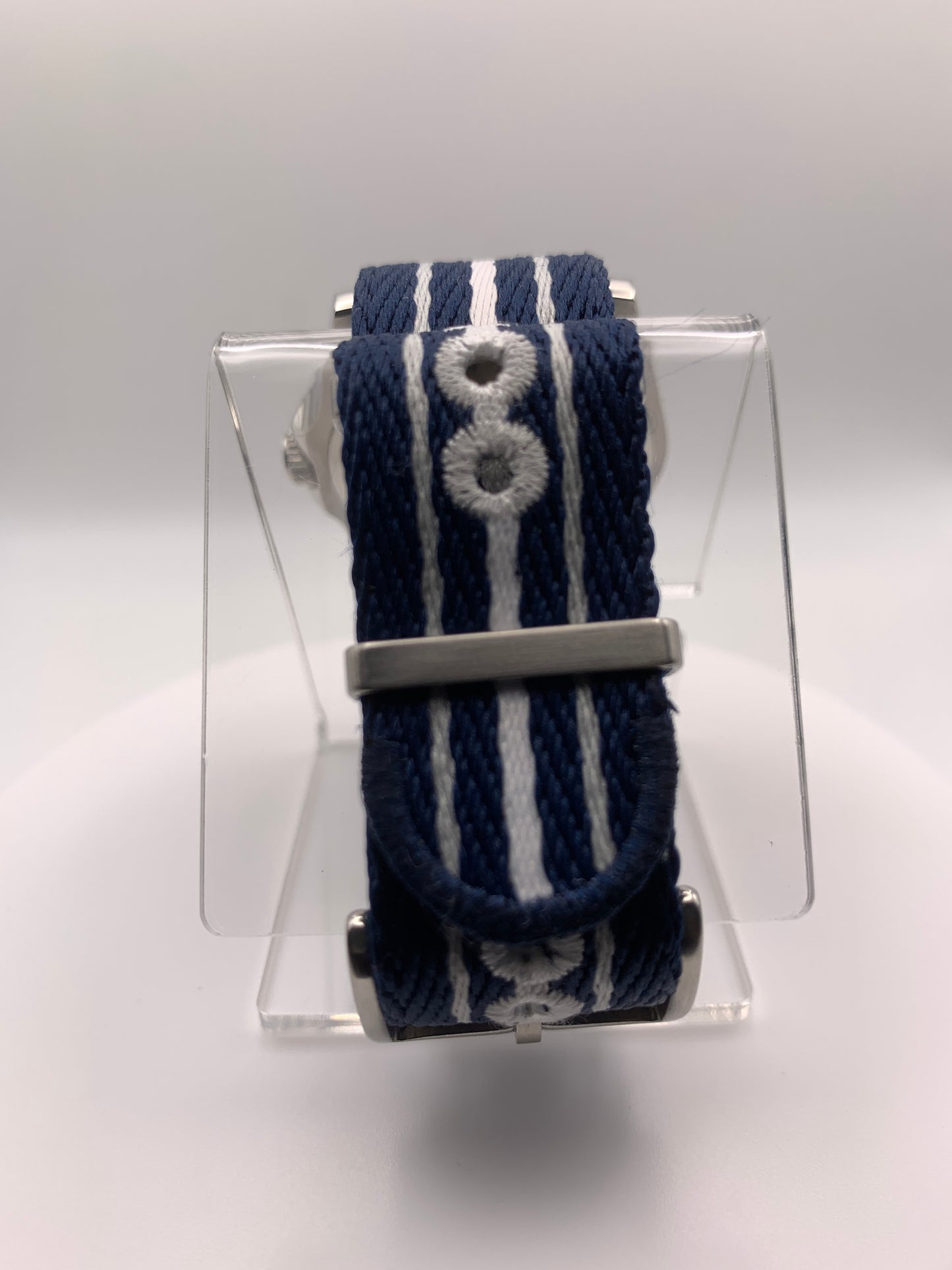 Blu Lou. 39mm Stainless steel. Sapphire crystal. Seiko NH35.