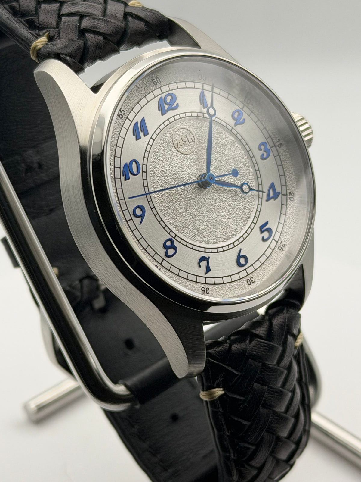 Timeless 1.1 - 39mm Stainless steel case. Sapphire crystal. NH38 automatic.