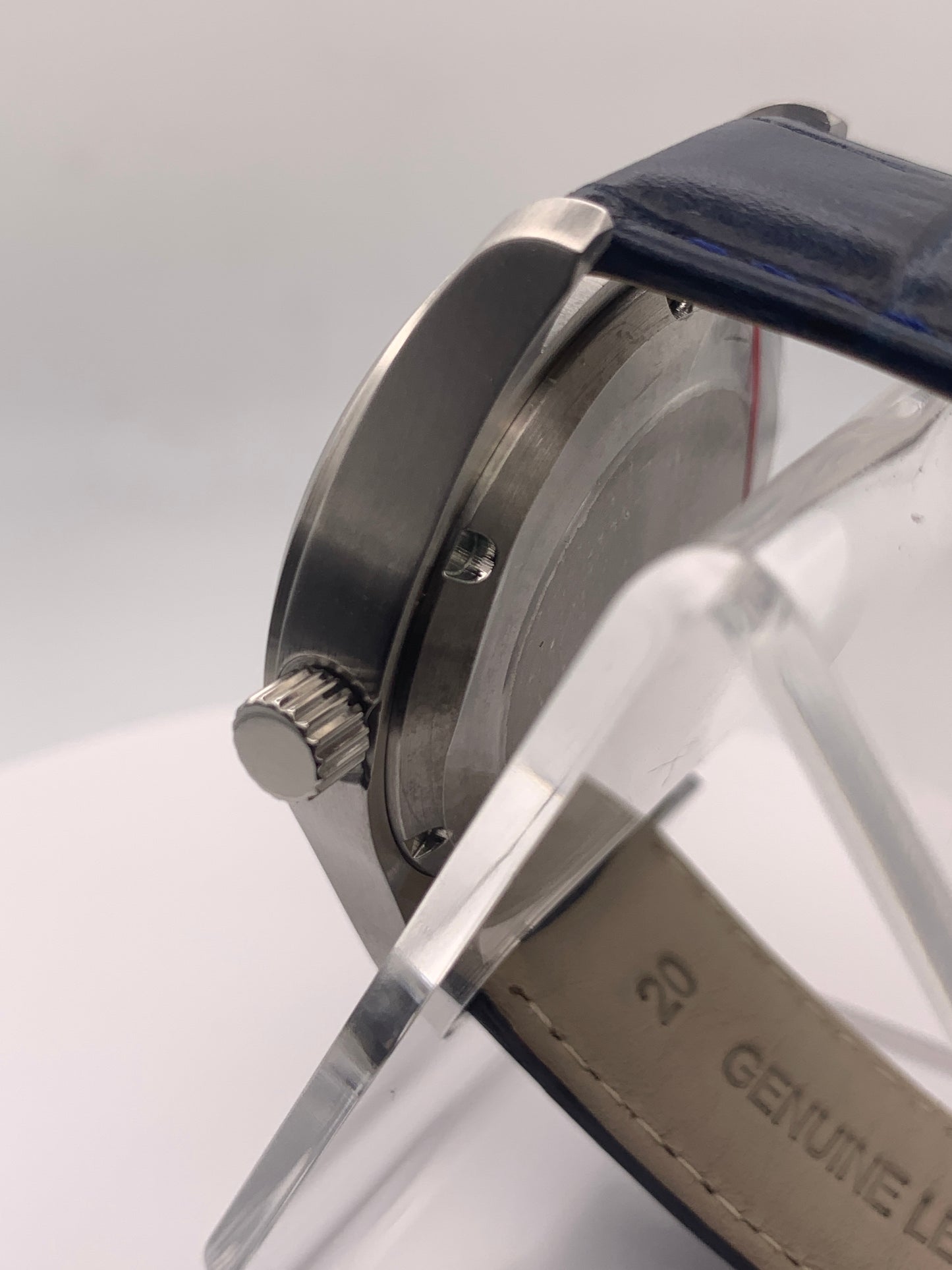 VC56 Field. 39mm Stainless steel case. Sapphire crystal. NH38 automatic movement.