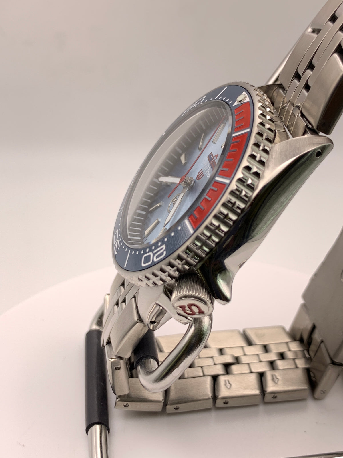 TRT - client custom. 42mm stainless steel cushion case. Sapphire crystal. Seiko NH35.