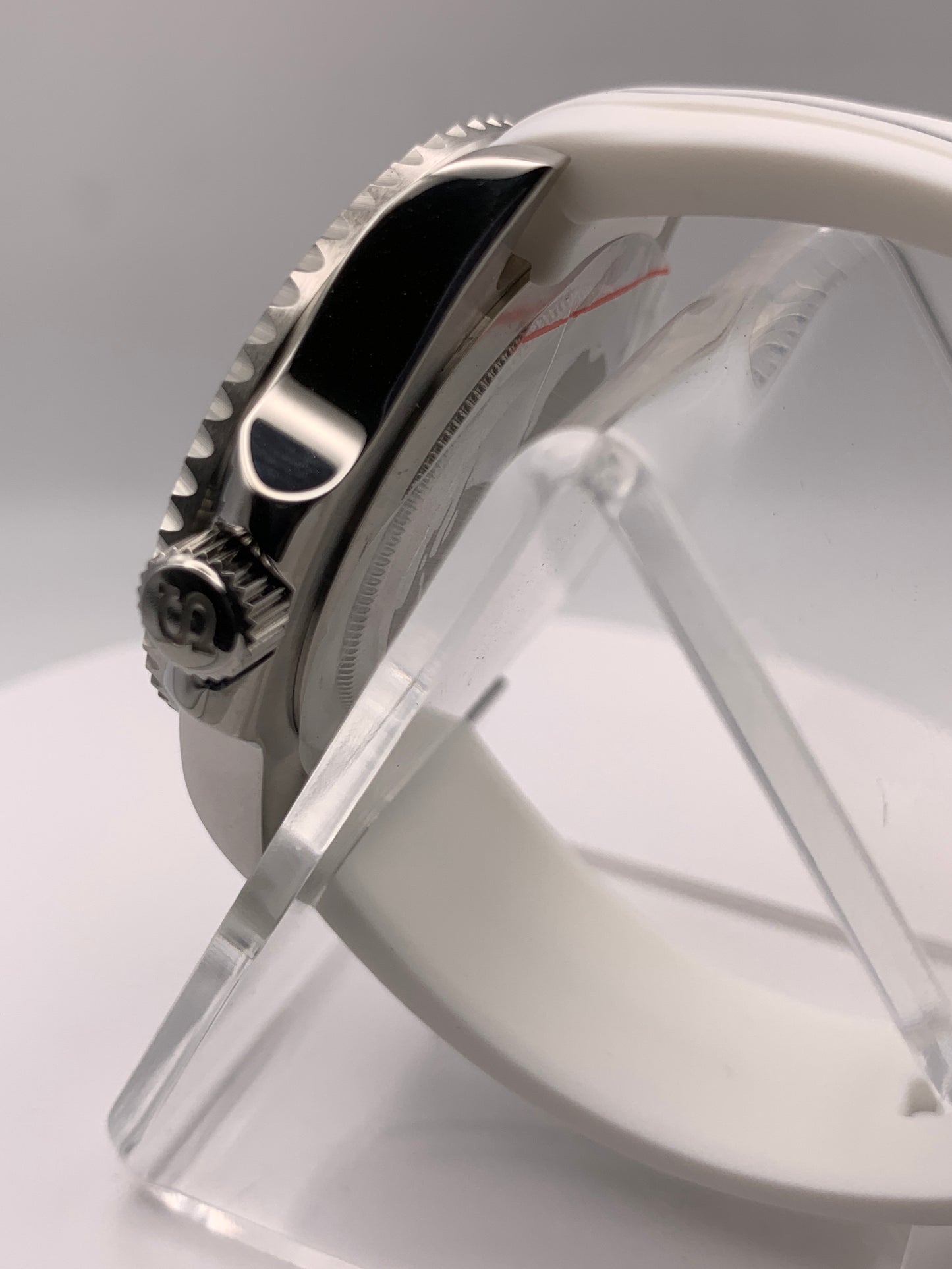 Windswirl. 40mm stainless steel. Sapphire crystal. Seiko NH38.