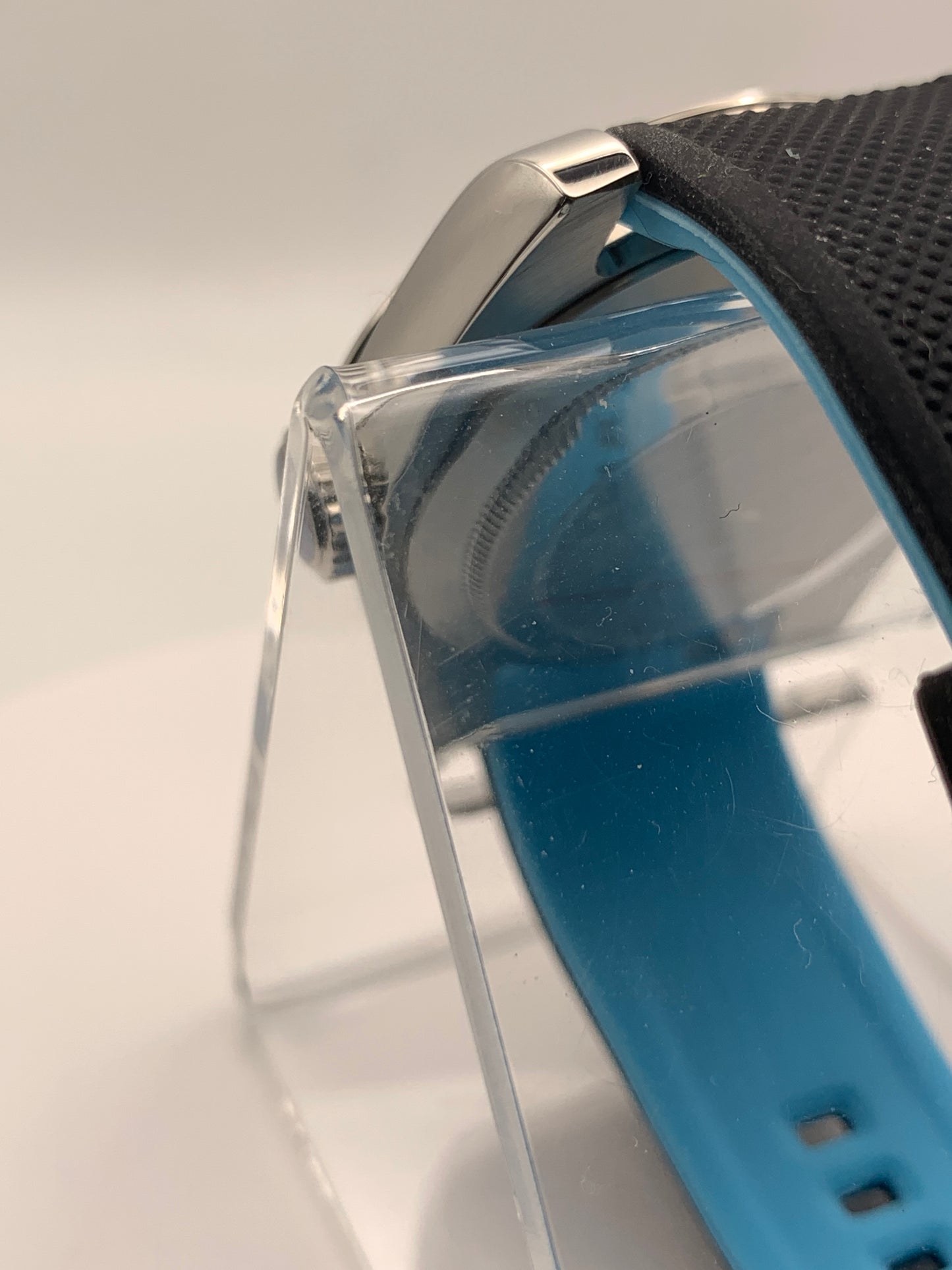 Frostbyte. 39mm stainless steel. Textured dial with blued handset. Sapphire crystal. Seiko NH35.