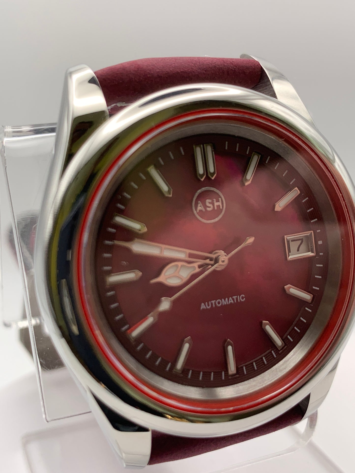 Rosie. 39mm Stainless steel. Mother of pearl dial. Sapphire crystal. Seiko NH35 automatic.