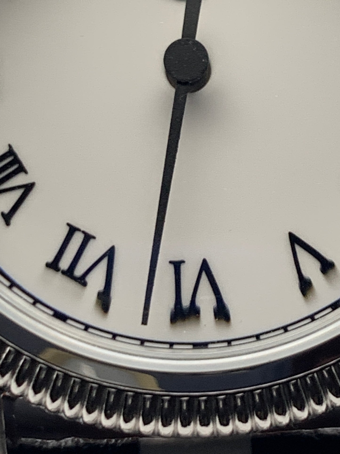 Thereabouts - One hand watch. 38mm coin edged stainless steel case. Enamel dial. Boxed K-1 crystal. Exhibition case back with blue custom rotor. Seiko NH38.