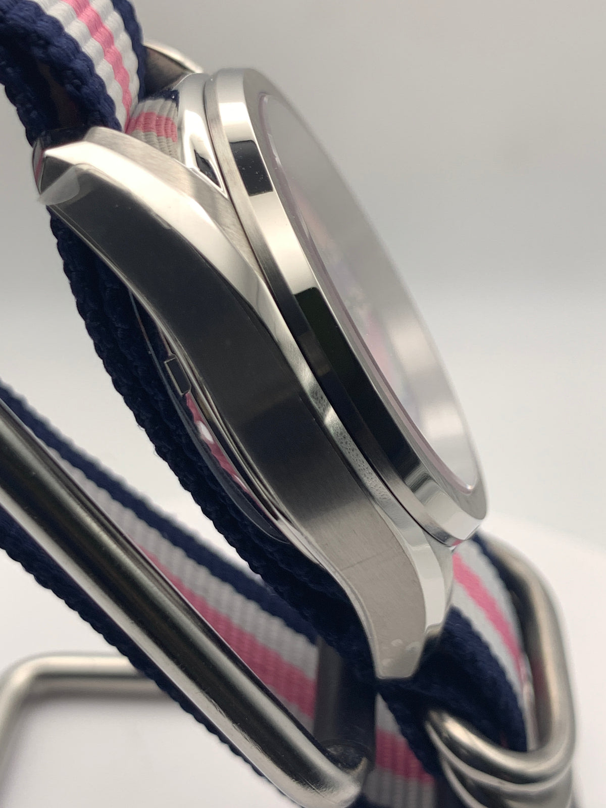 Fruit Punch 1.1 - 38mm Stainless steel. Sapphire crystal. Seiko NH35.