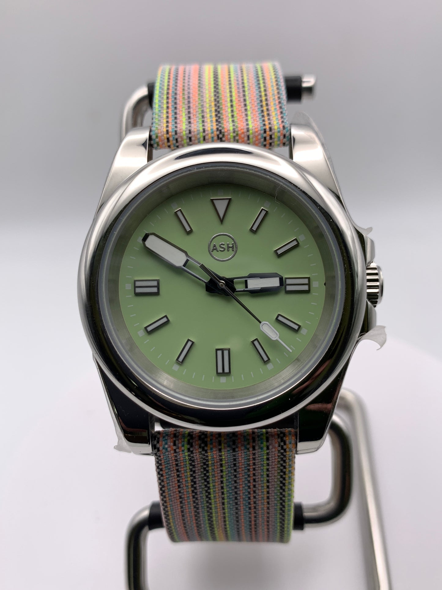 Minty 2. 39mm Stainless steel. Sapphire crystal. Seiko NH38. Matching bracelet and two straps included.