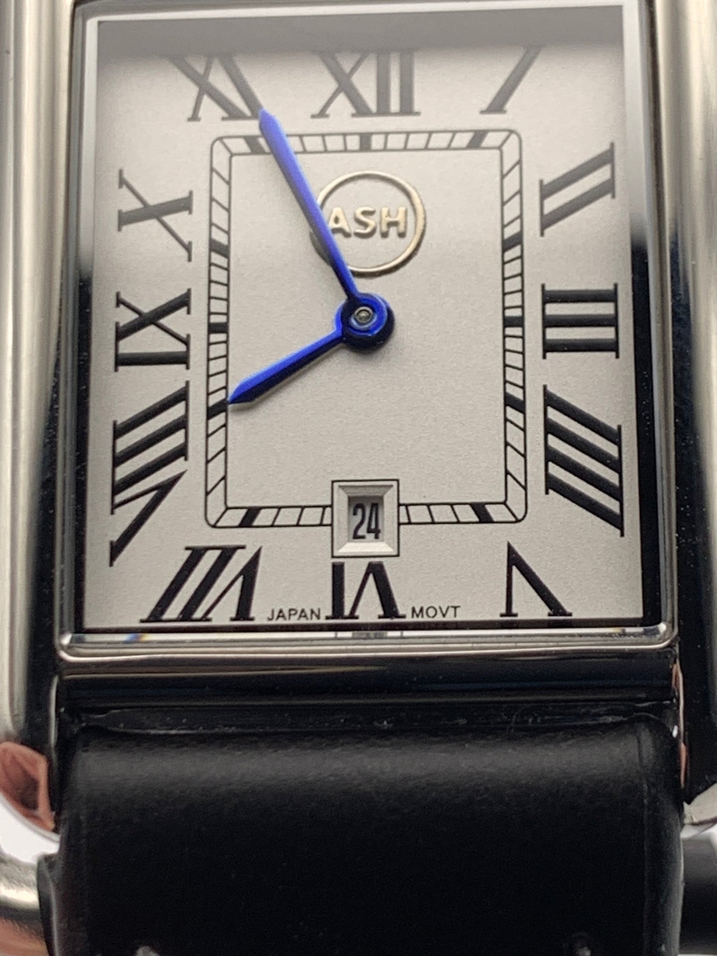Well Rounded 1.1 - 8.7mm thick. 26mm stainless steel case. 34mm lug to lug. Seiko VJ24 quartz movement.