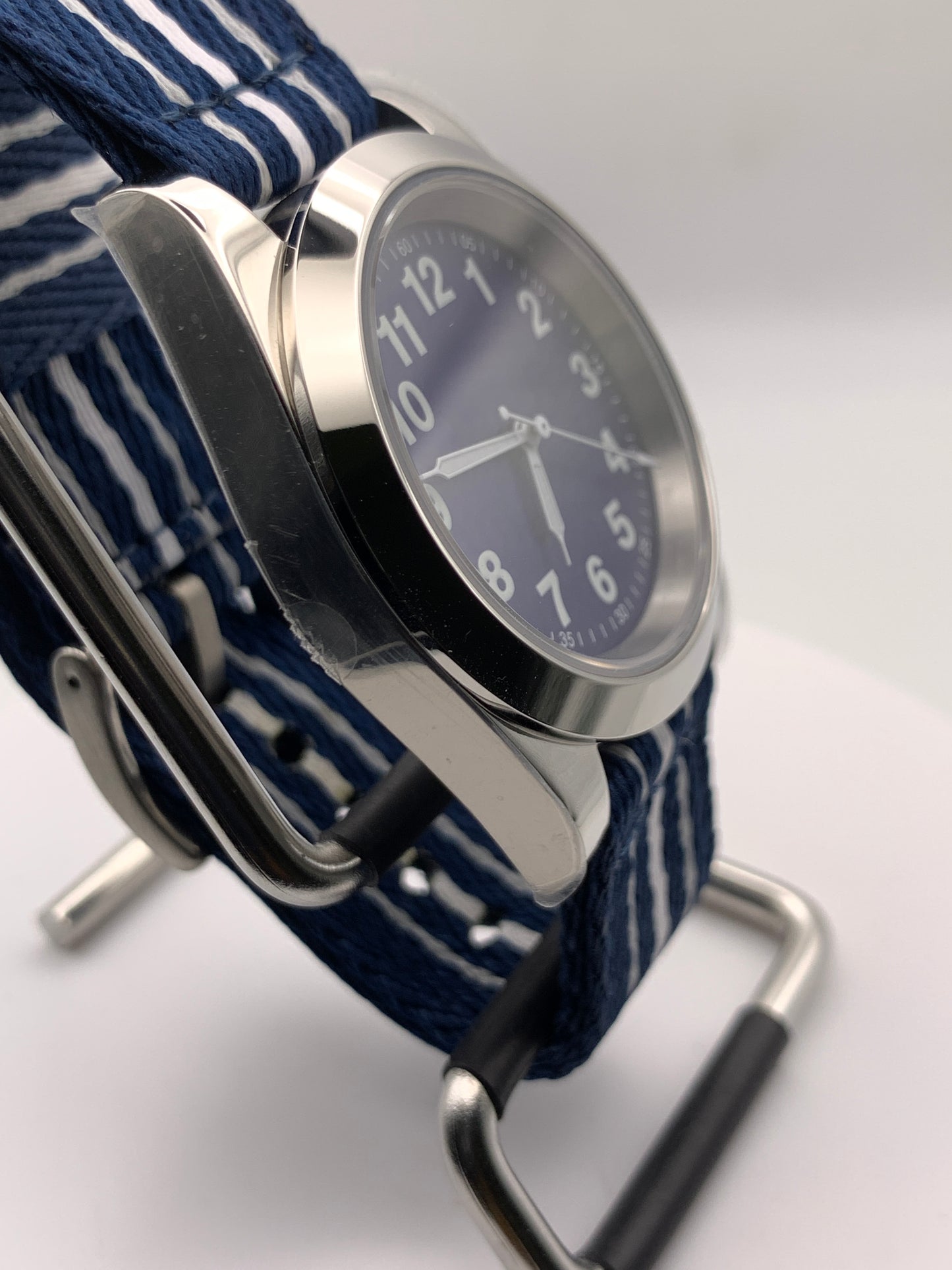 Depthing. 39mm stainless steel. Sapphire crystal. Seiko NH38.