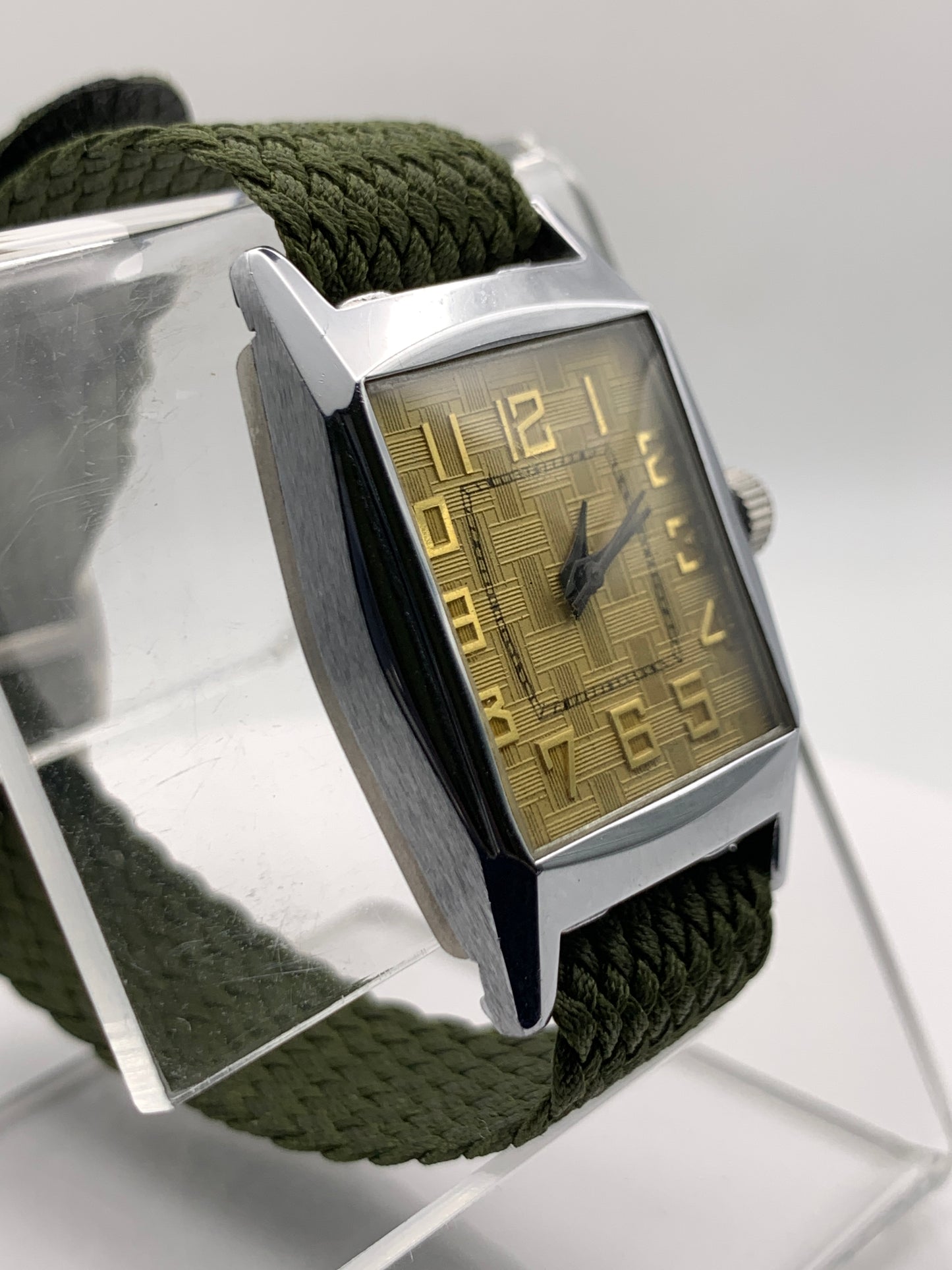 Feather 1.3 - Vintage 25mm plated brass 2 piece case.  38mm lug to lug. 16mm lug width. 8.5mm thick. Acrylic crystal. Miyota Super 2035 movement.