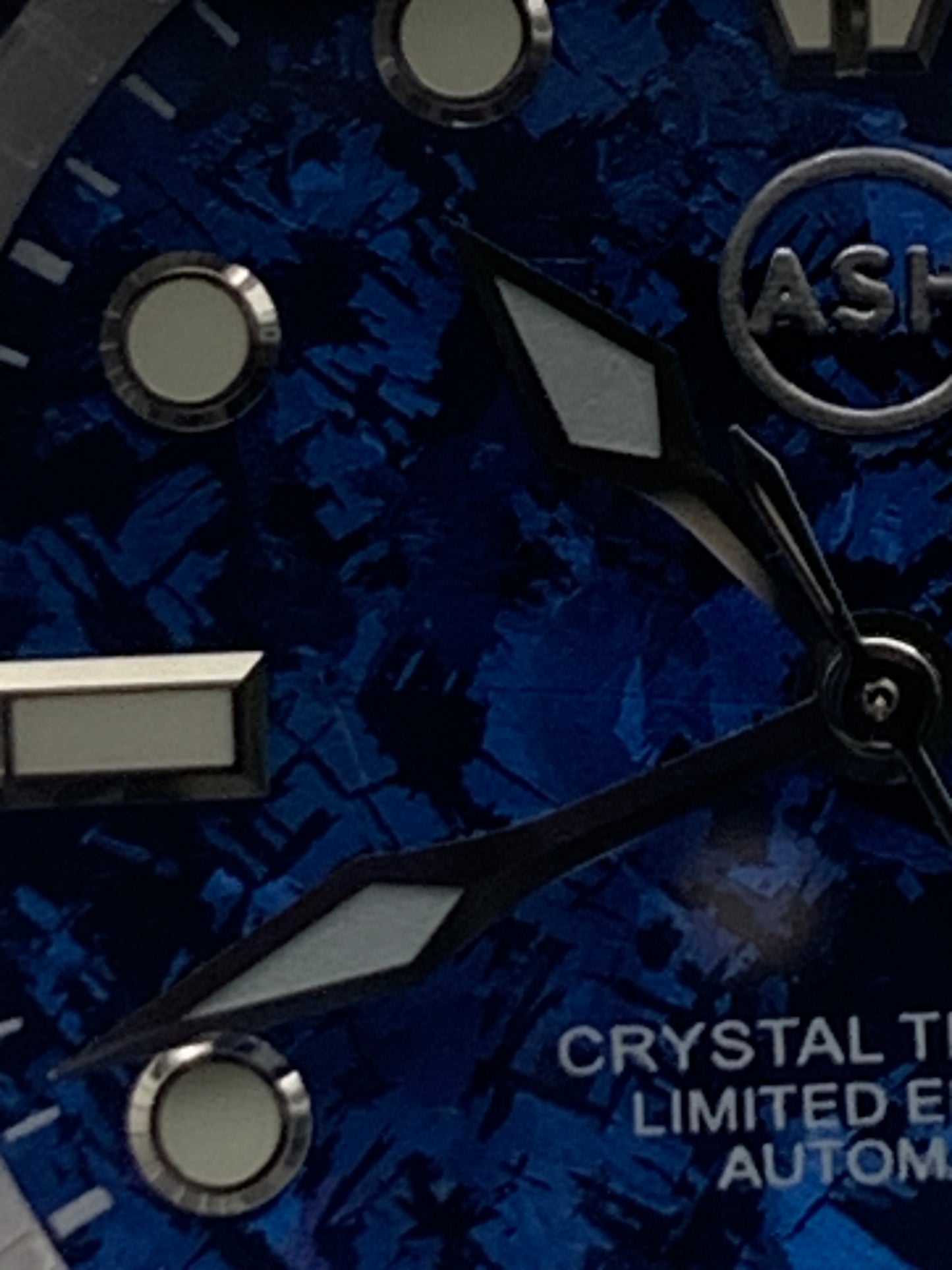 Mariana. 41mm Stainless Steel.  Sapphire crystal. Crystal titanium dial. Seiko NH35.