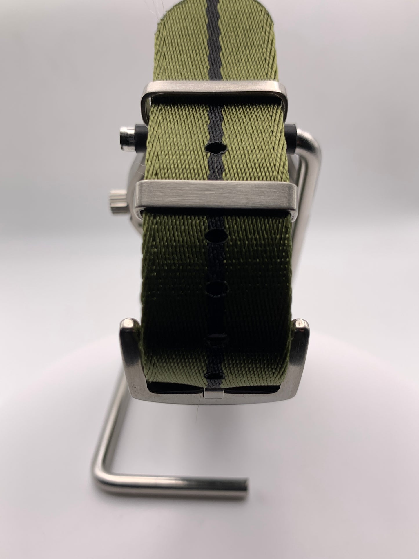 Fangorn 1.4 - 39mm brushed stainless steel. Sapphire crystal. Textured dial. Seiko NH35.