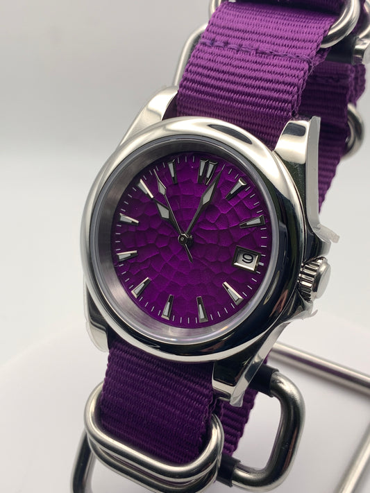 OGCola - Cherry. 39mm stainless steel. Sapphire crystal. Seiko NH35.