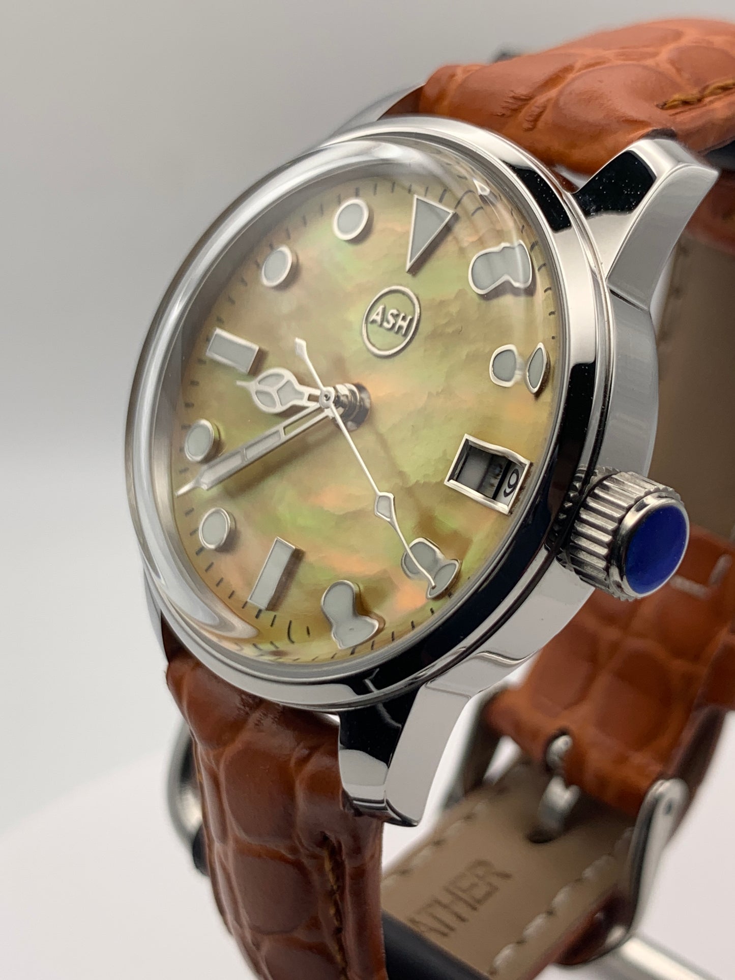 Iron Pyrite 1.1 - 33mm stainless steel case. Acrylic domed crystal. NH35 automatic.
