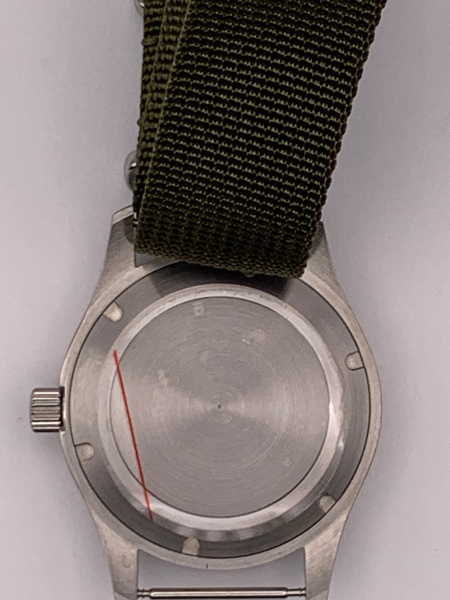 Fangorn 1.3 - 39mm brushed stainless steel. Sapphire crystal. Textured dial. Seiko NH35 with black date dial.