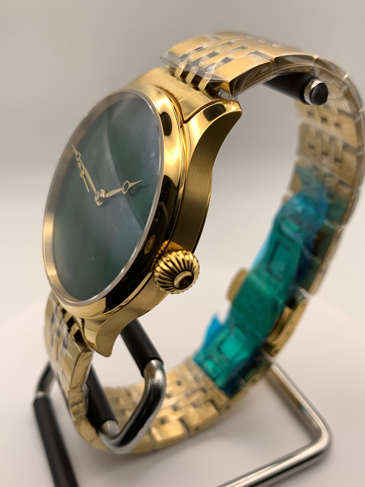 Spring Island. 41mm 18k plated stainless steel case. Sapphire crystal