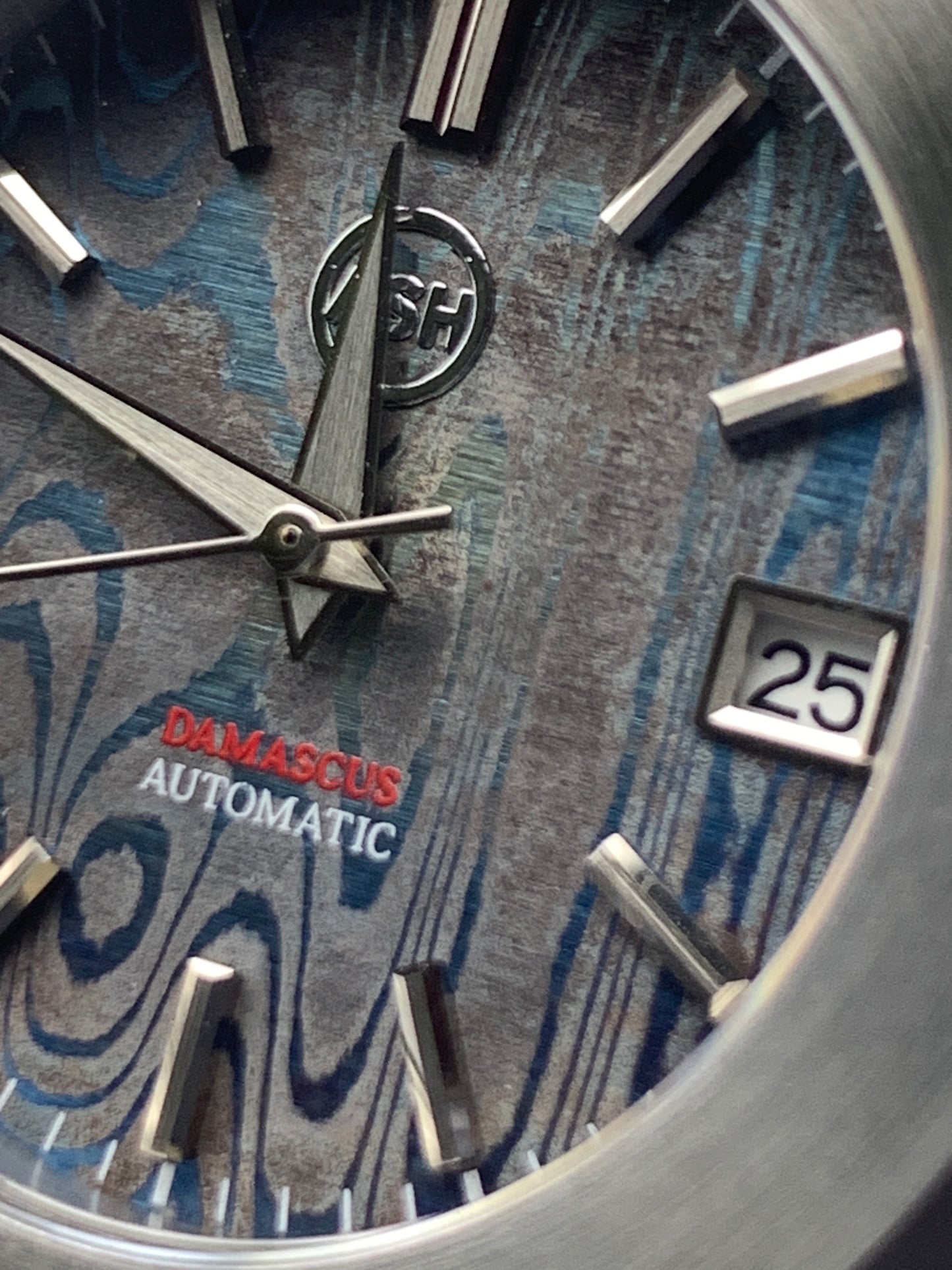 Ghost Fleet. 40mm brushed stainless steel case. Sapphire crystal. Seiko NH35.