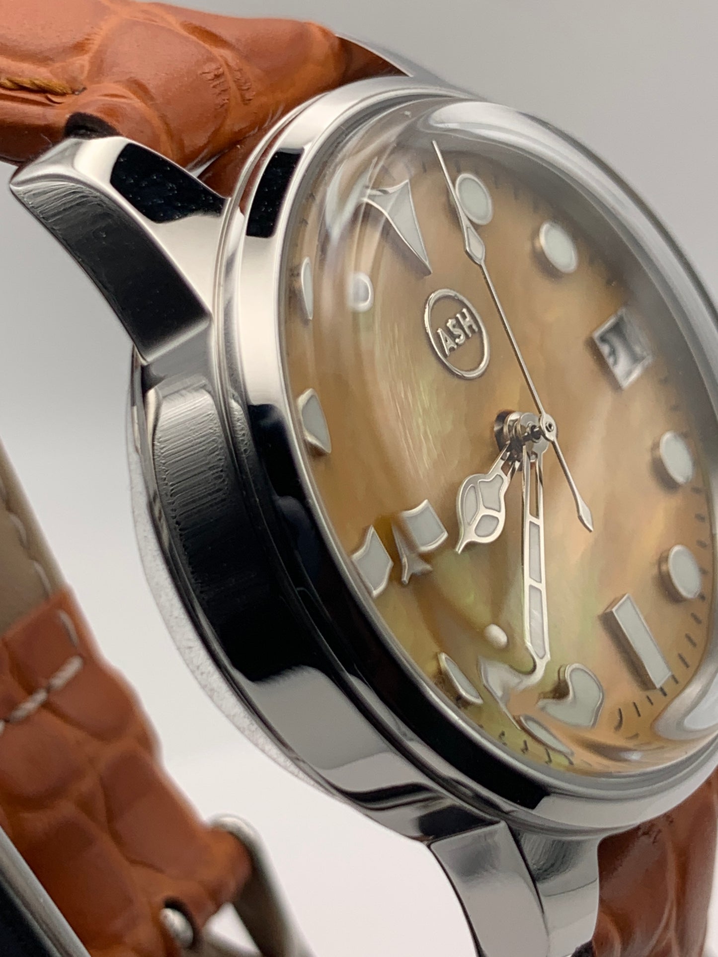 Iron Pyrite 1.1 - 33mm stainless steel case. Acrylic domed crystal. NH35 automatic.