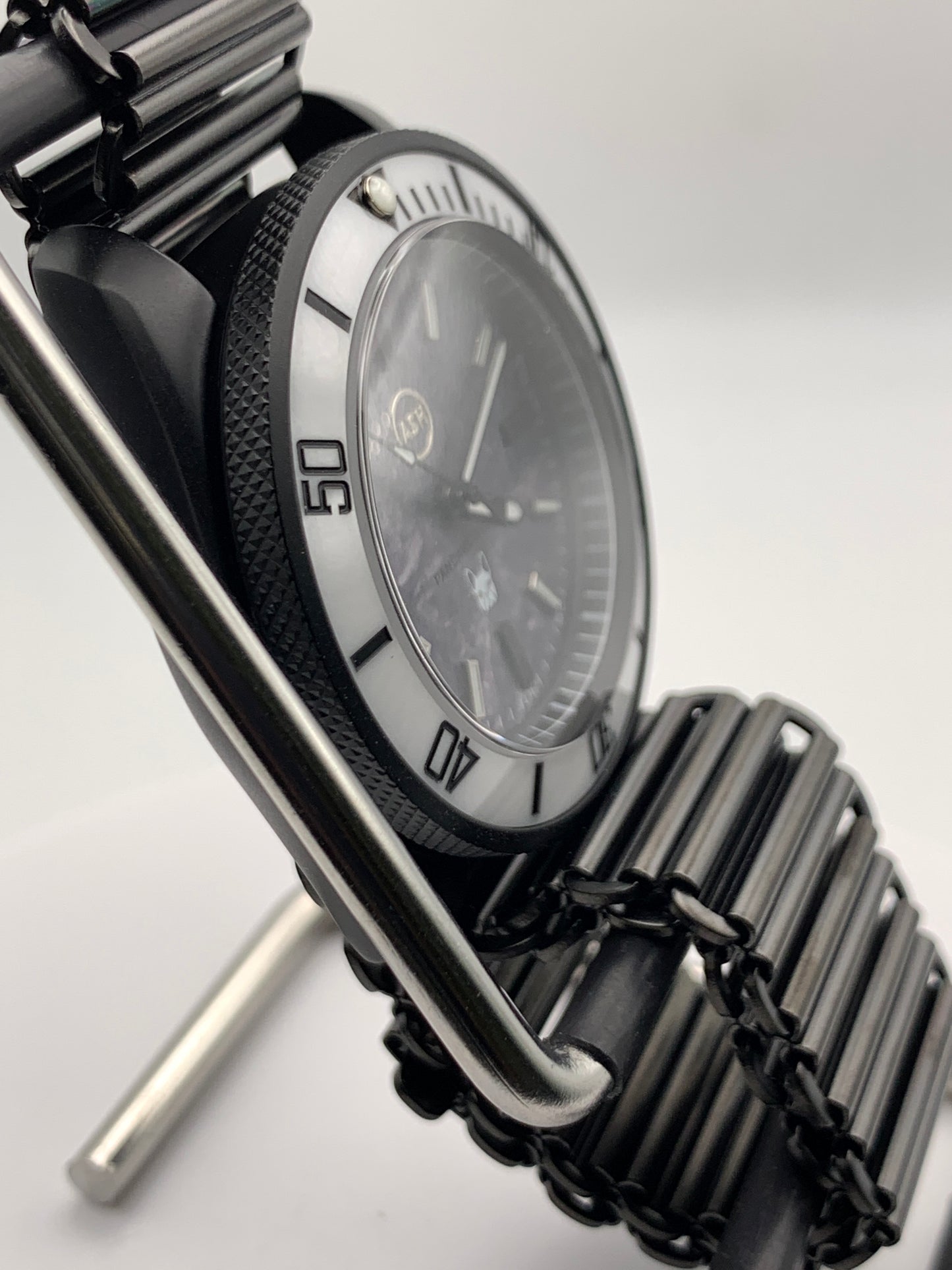 Jason Tribute #4 - 40mm PVD coated stainless steel. Sapphire crystal. Custom dial. Seiko NH38. 5 straps pictured included.