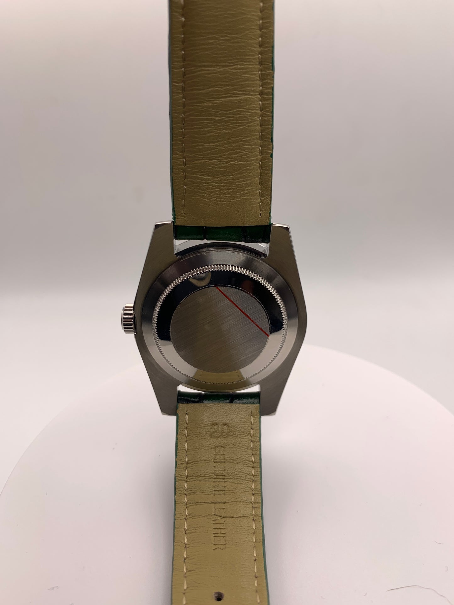 Envy. 39mm Stainless steel. Sapphire crystal. Seiko NH35.