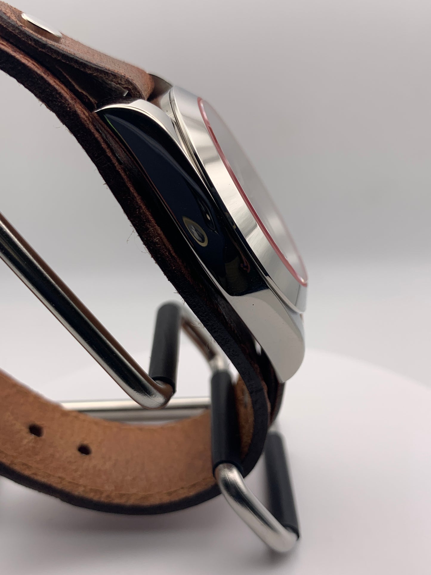 Red Five 1.2 - 39mm Stainless steel.