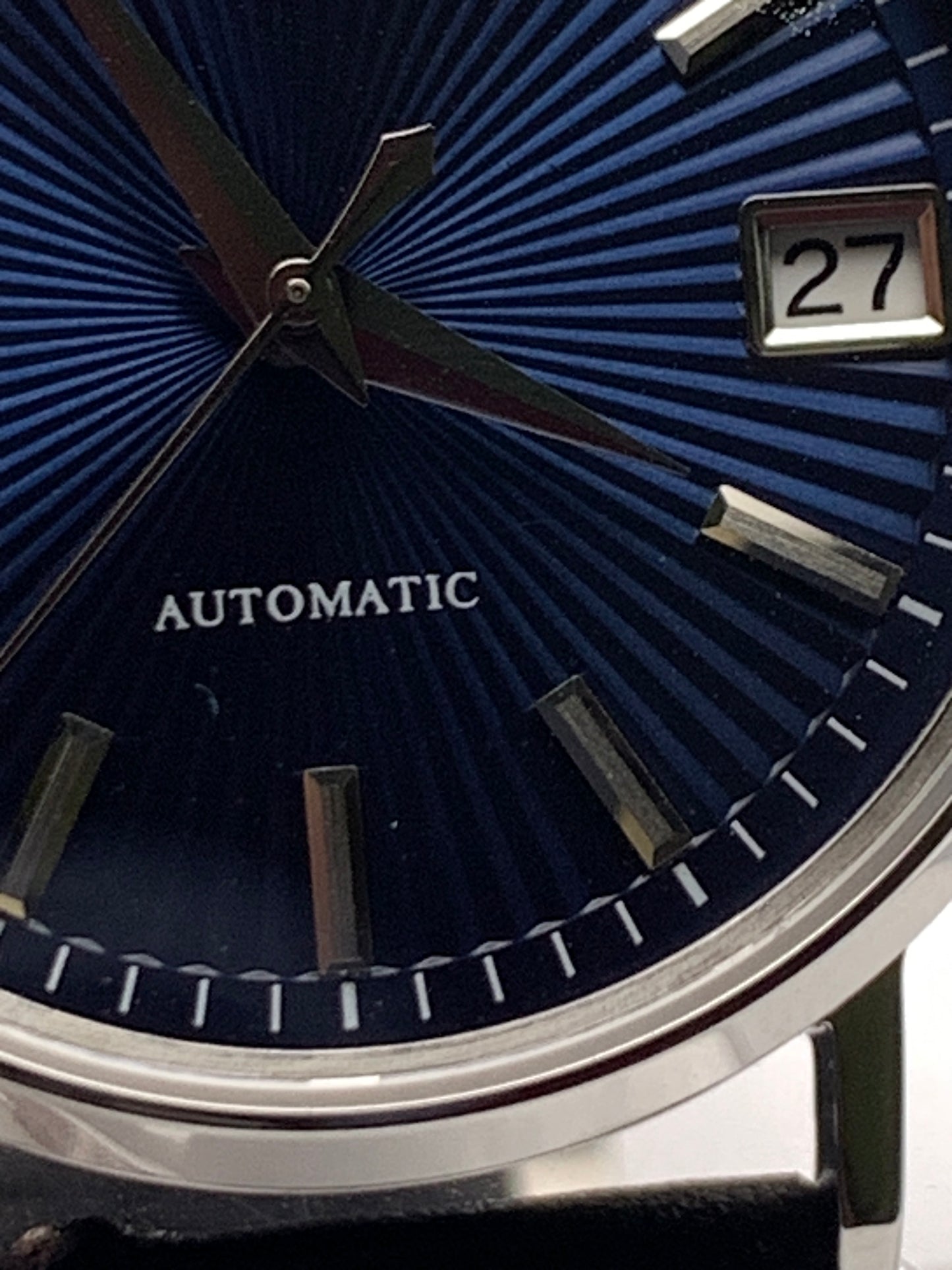 Vanishing Point. 33mm minimalist stainless steel case. Sapphire crystal. Seiko NH35.